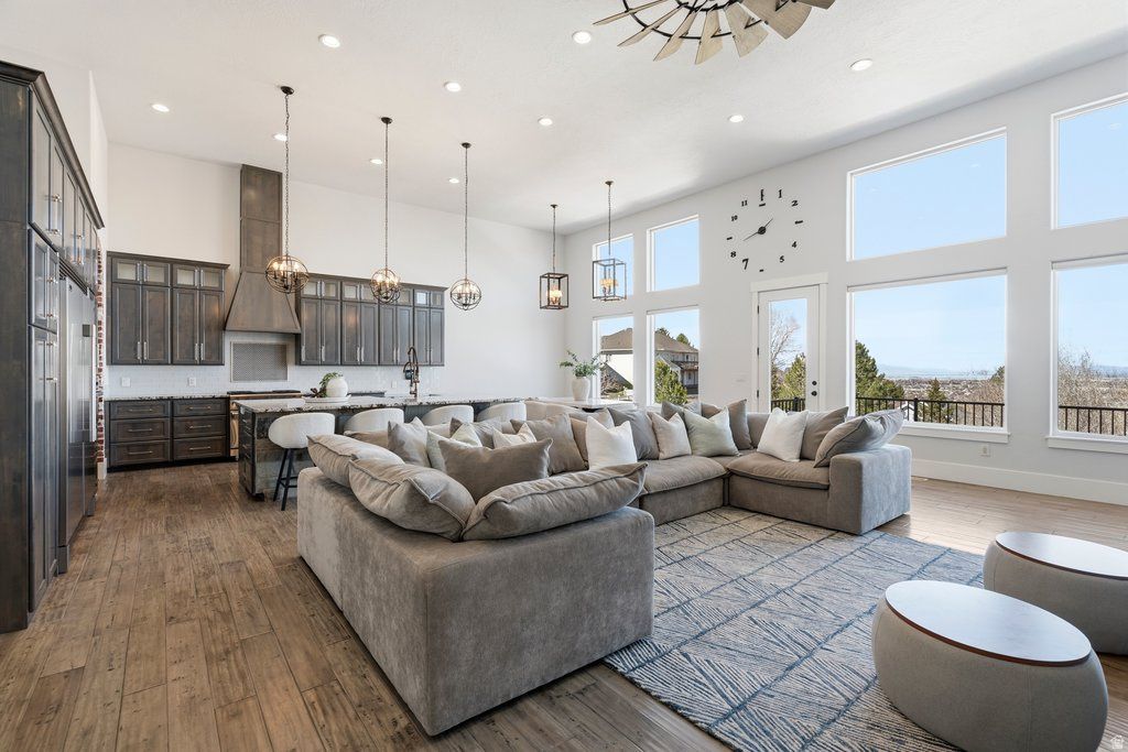 Photo of 2633 OAKRIDGE DR, Spanish Fork, UT 84660 (MLS # 2142331)