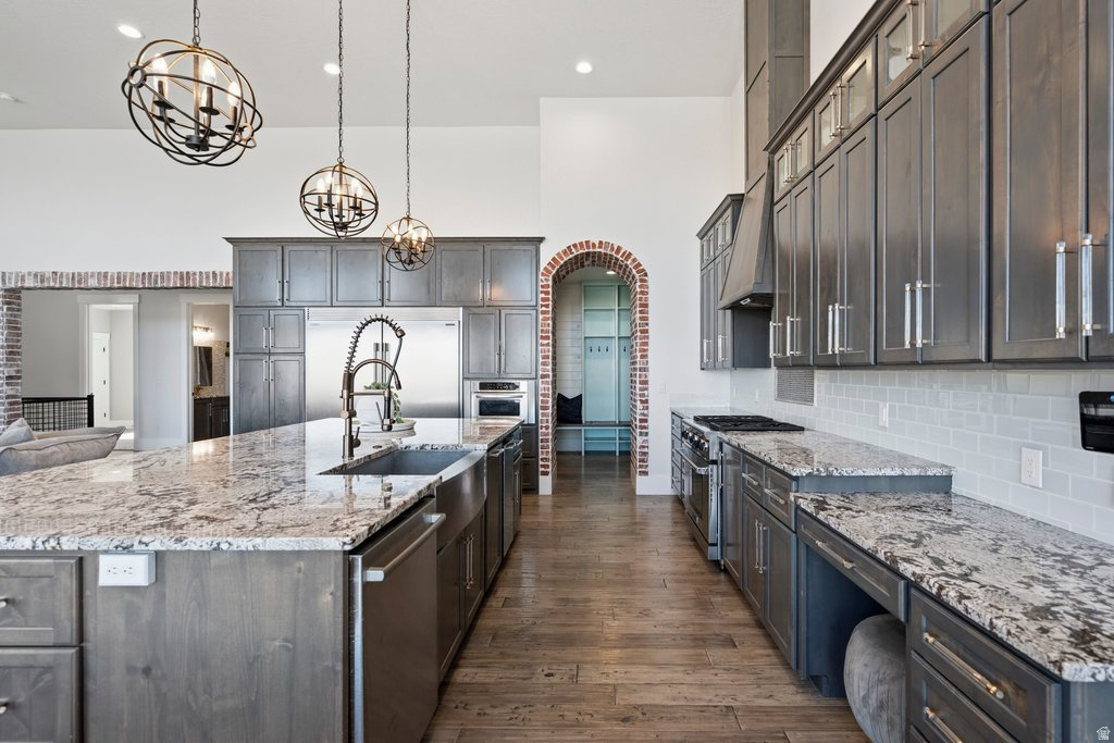 OAKRIDGE COVE - Residential