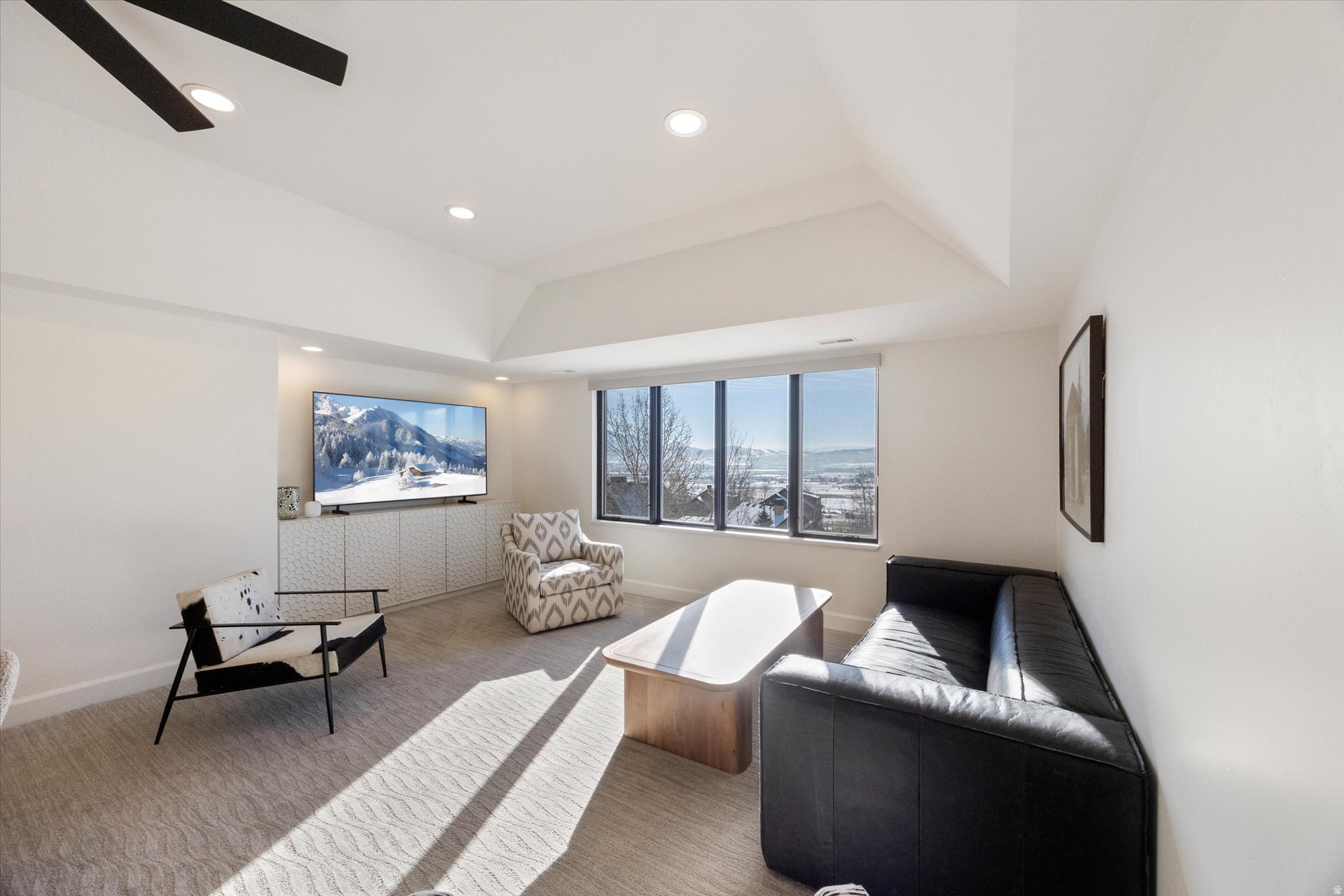 TRAPPERS RIDGE - Residential