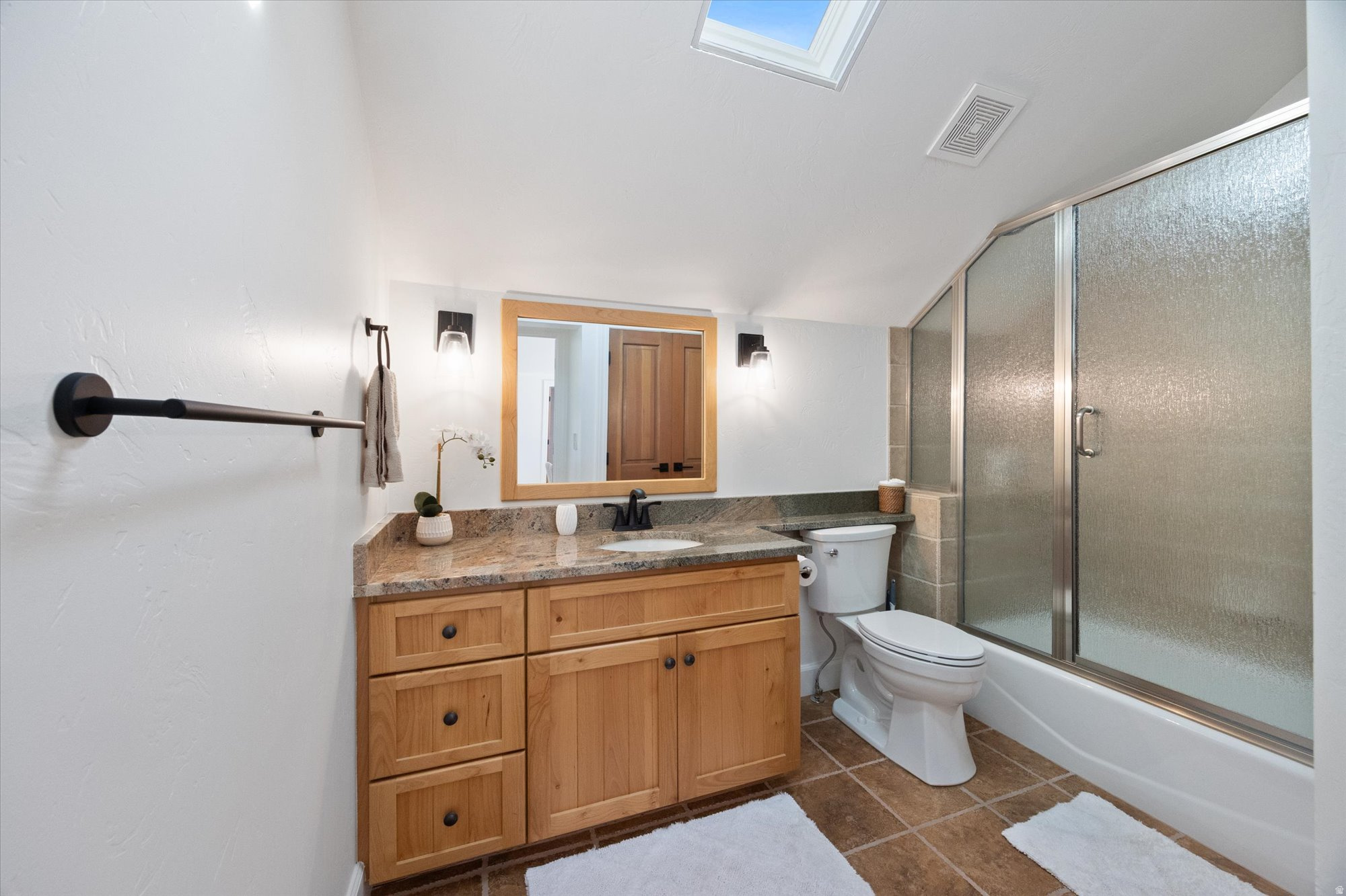 TRAPPERS RIDGE - Residential