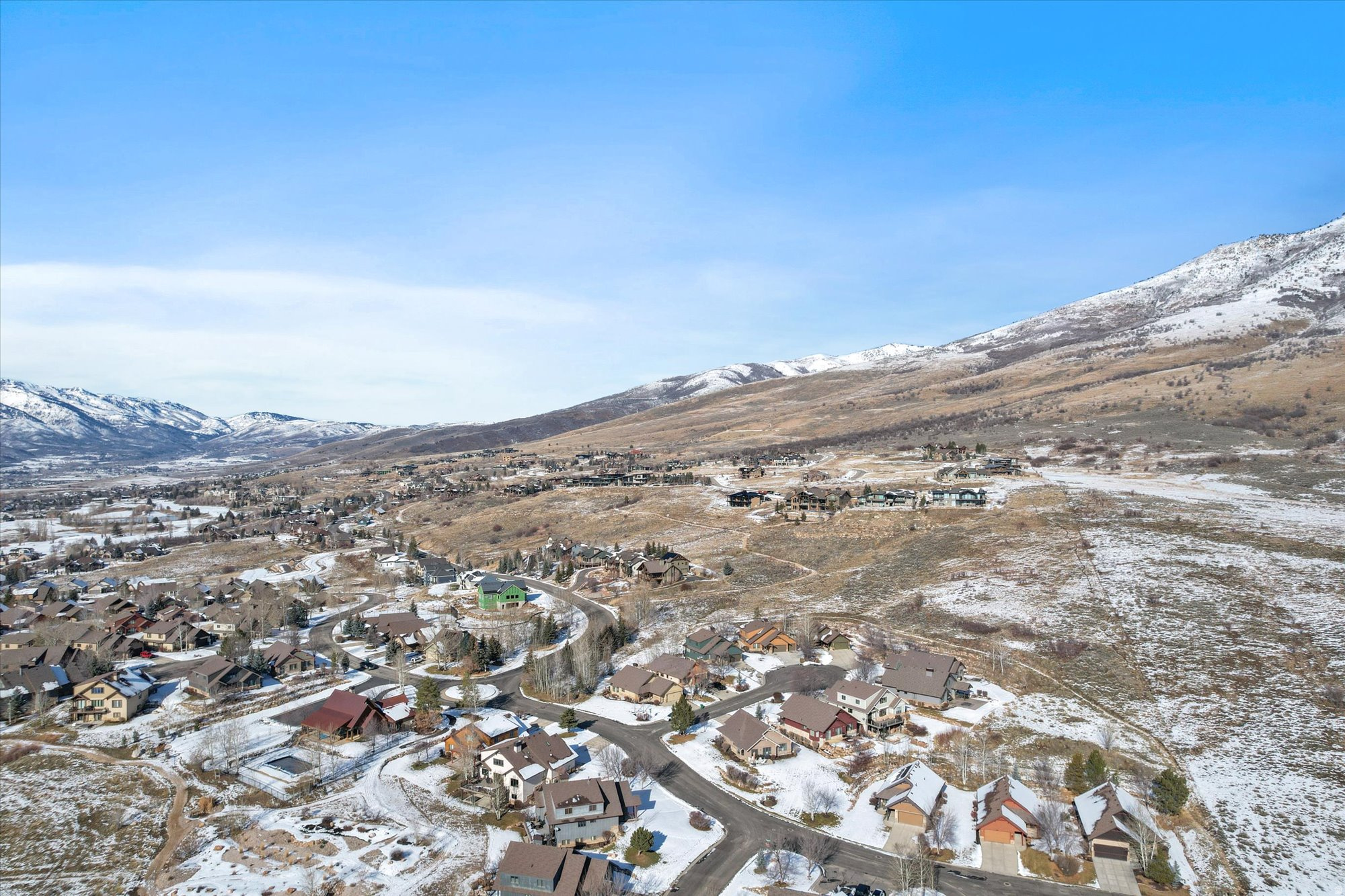 TRAPPERS RIDGE - Residential