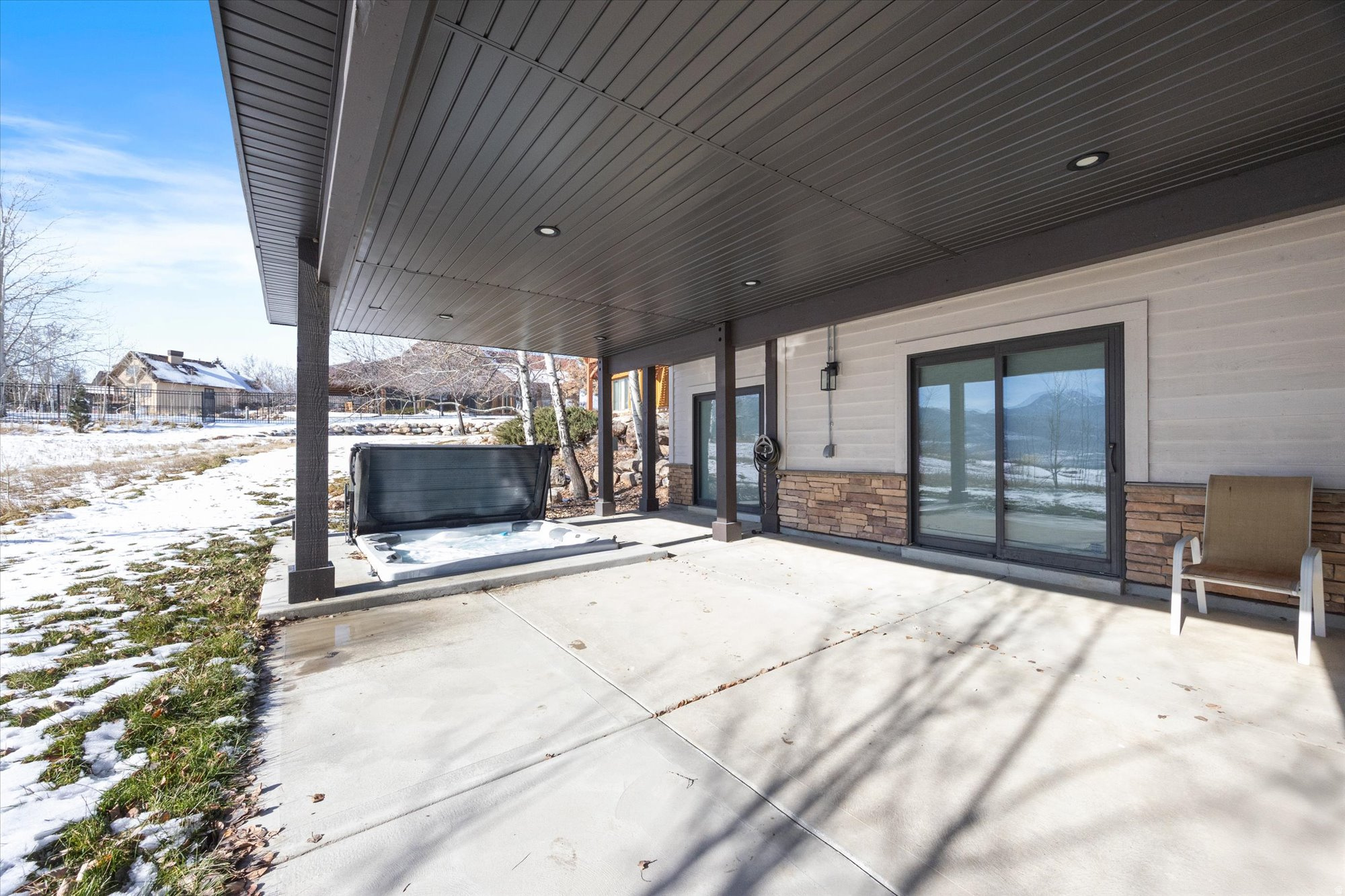 TRAPPERS RIDGE - Residential