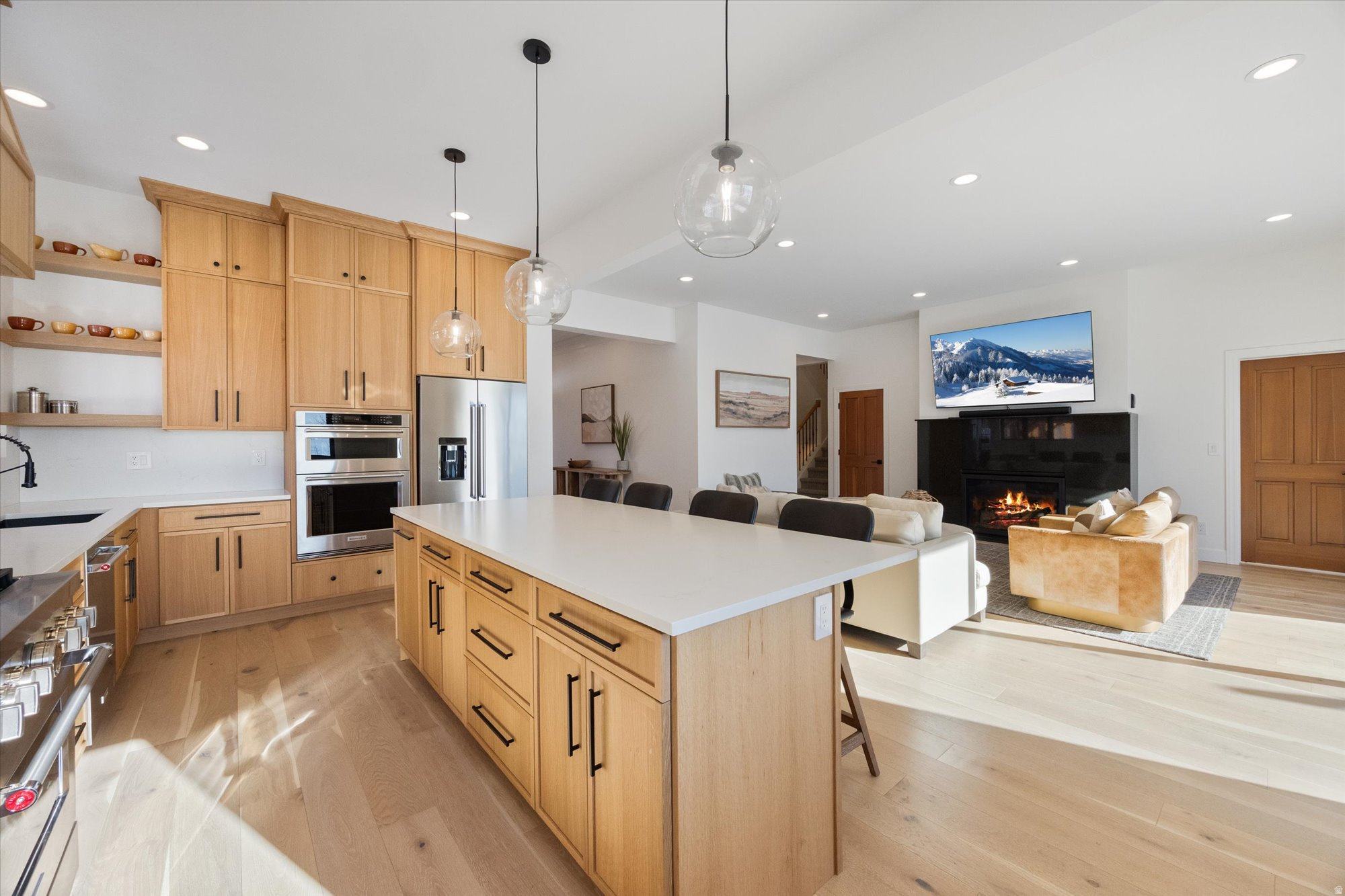 TRAPPERS RIDGE - Residential