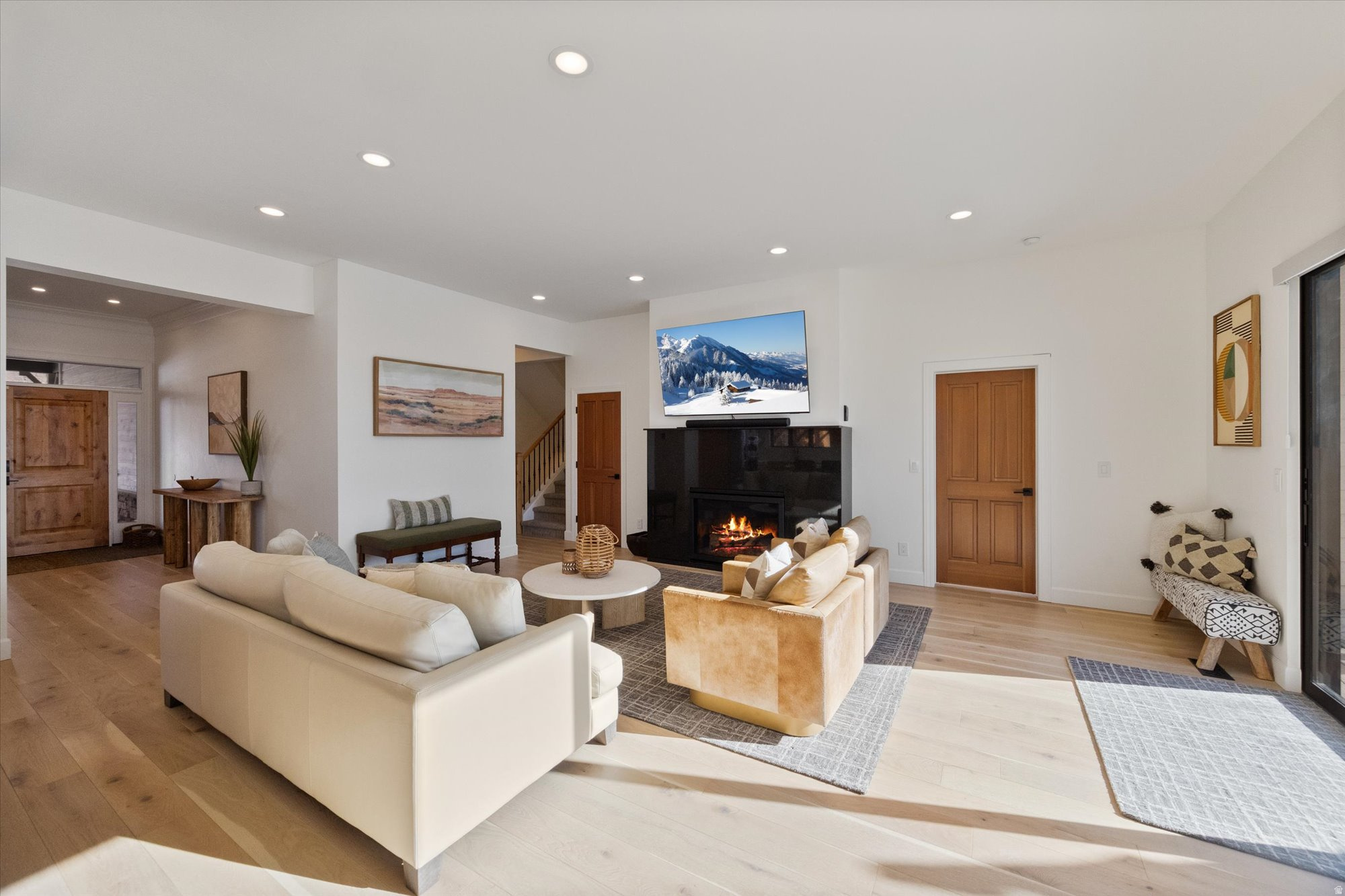 TRAPPERS RIDGE - Residential