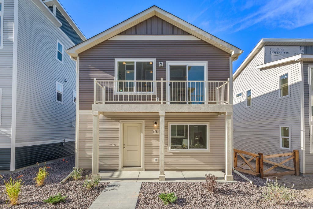 Photo of 55 N JORDON RIVER WAY, Saratoga Springs, UT 84045 (MLS # 2177368)