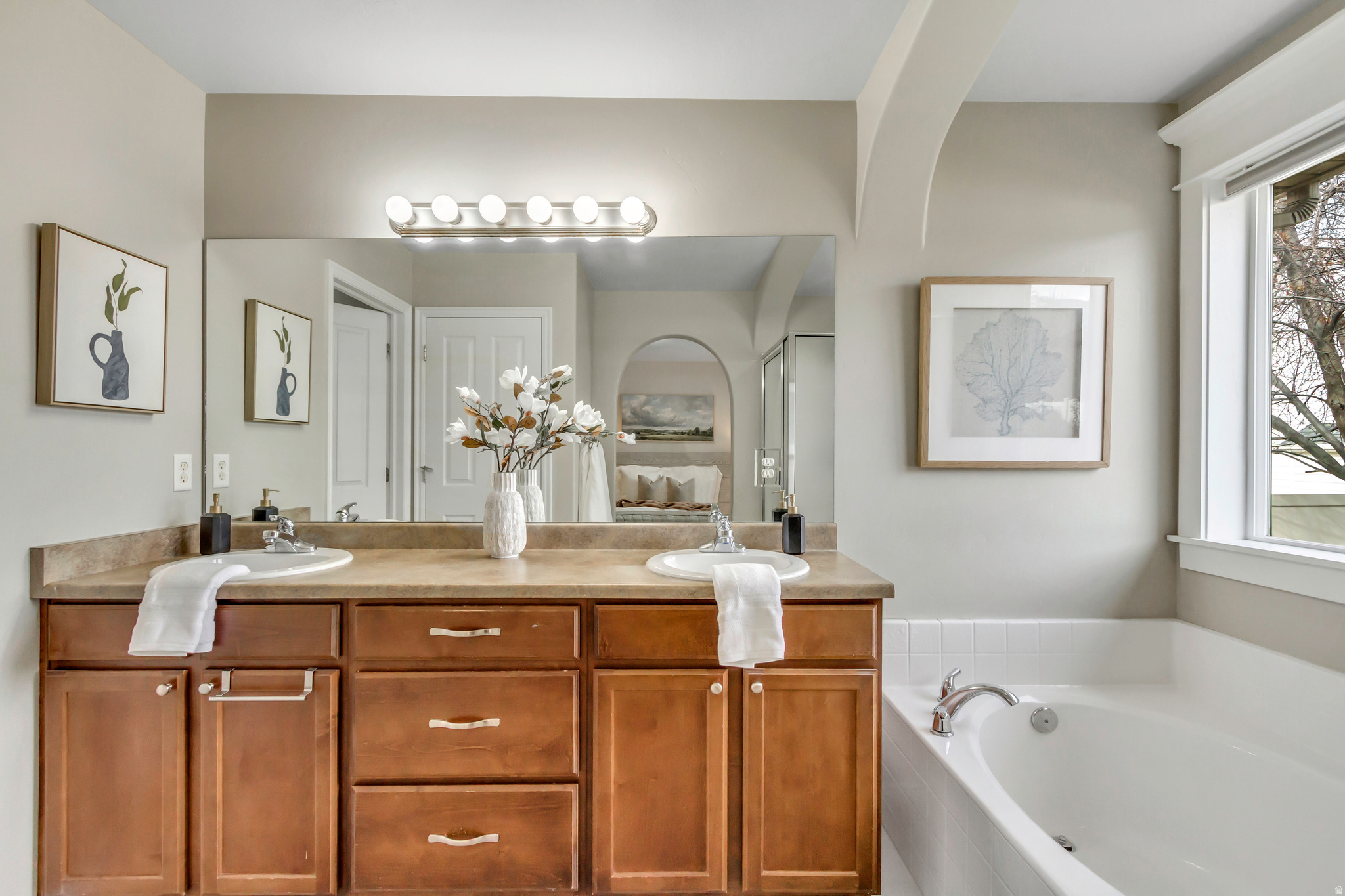 HUNTERS CREEK - Residential