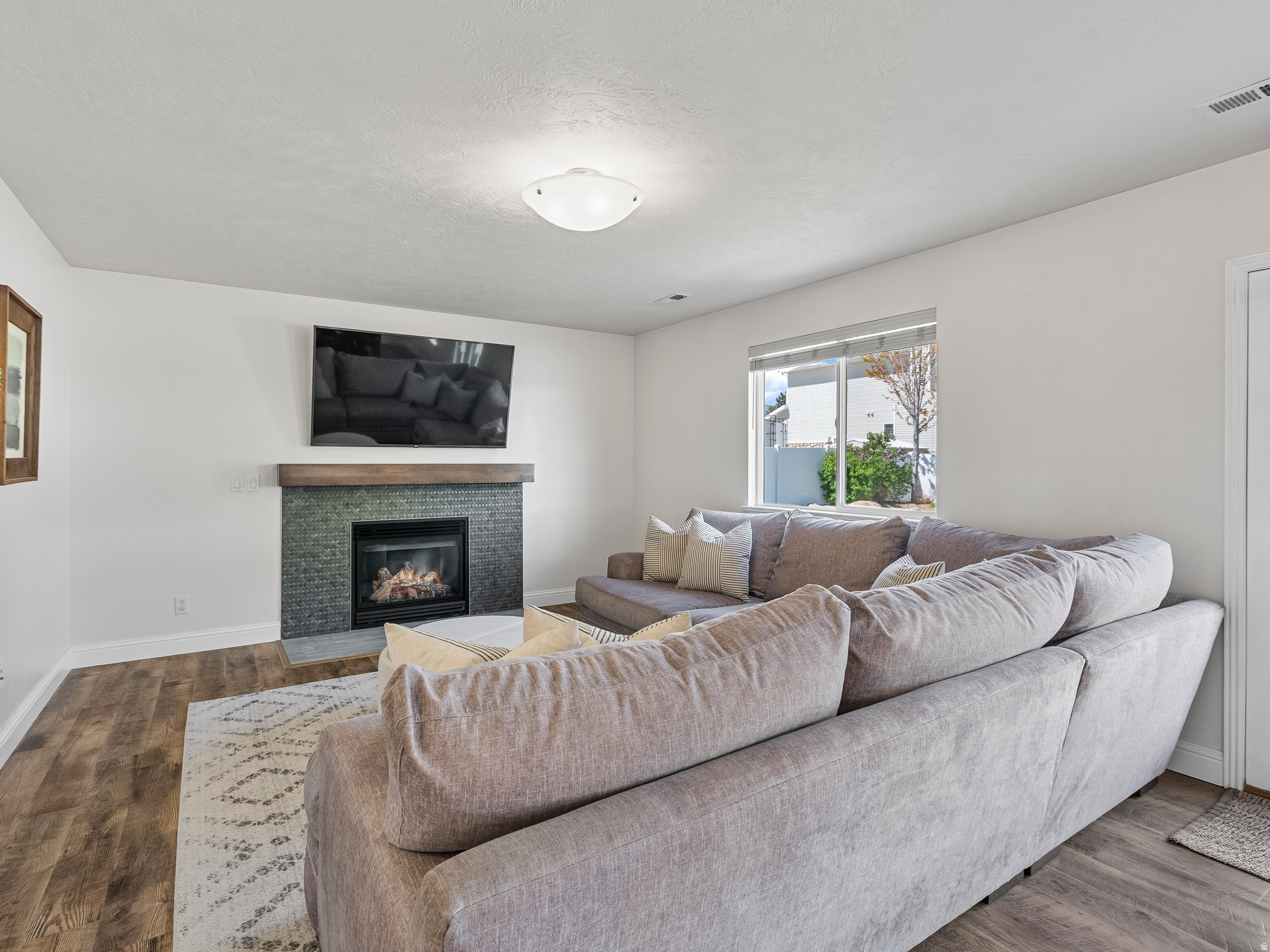 MEADOWS - Residential