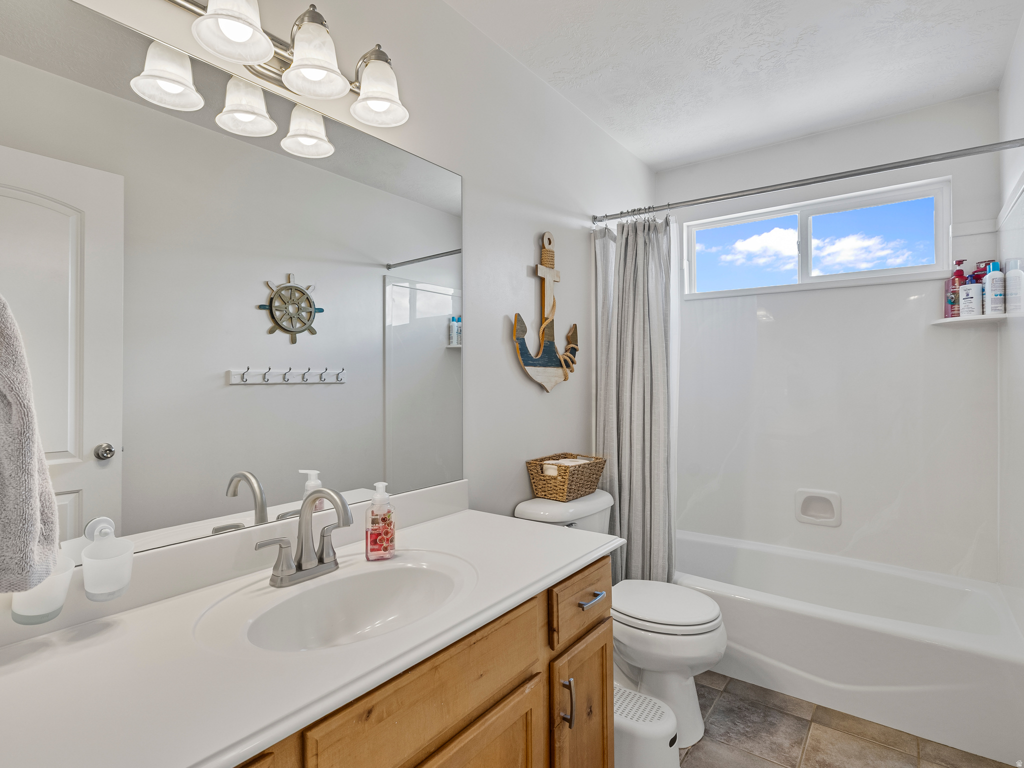 MEADOWS - Residential