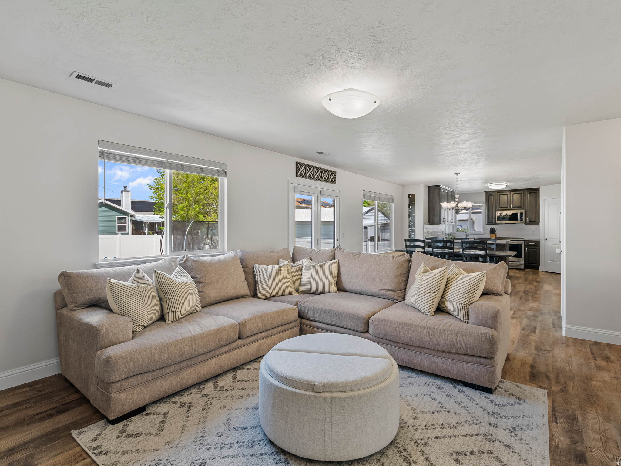 MEADOWS - Residential