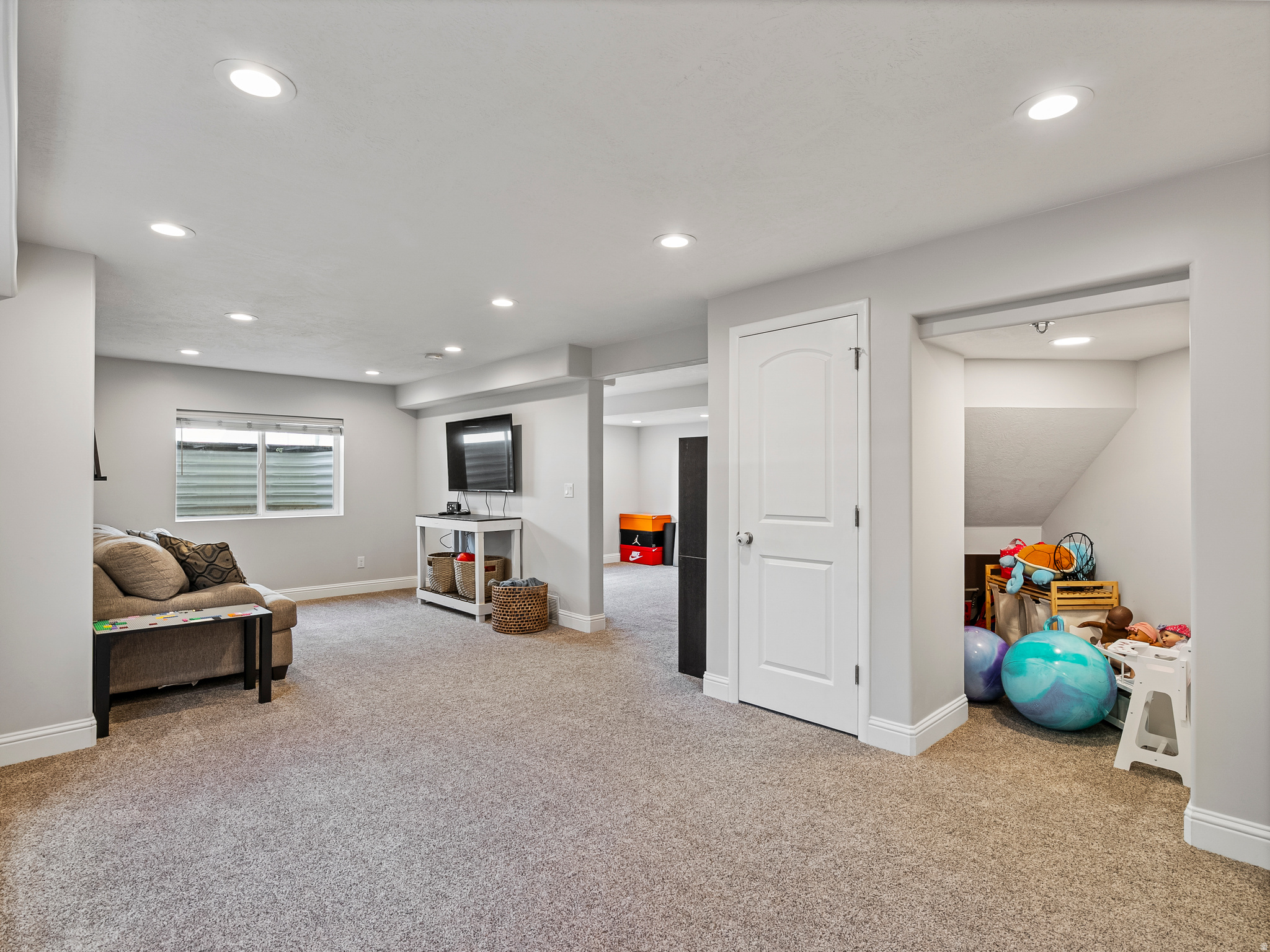 MEADOWS - Residential