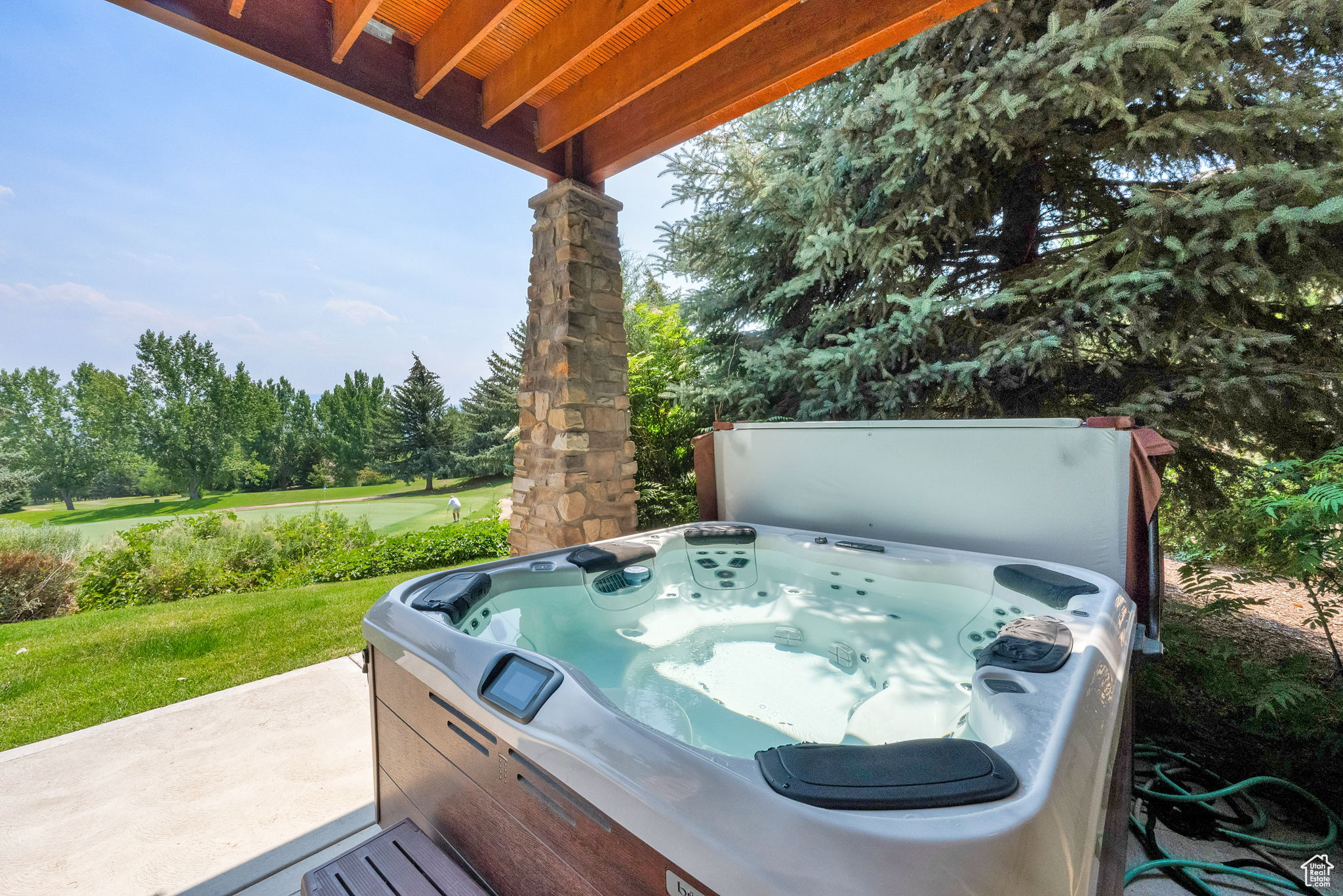 TURNBERRY WOODS - Residential