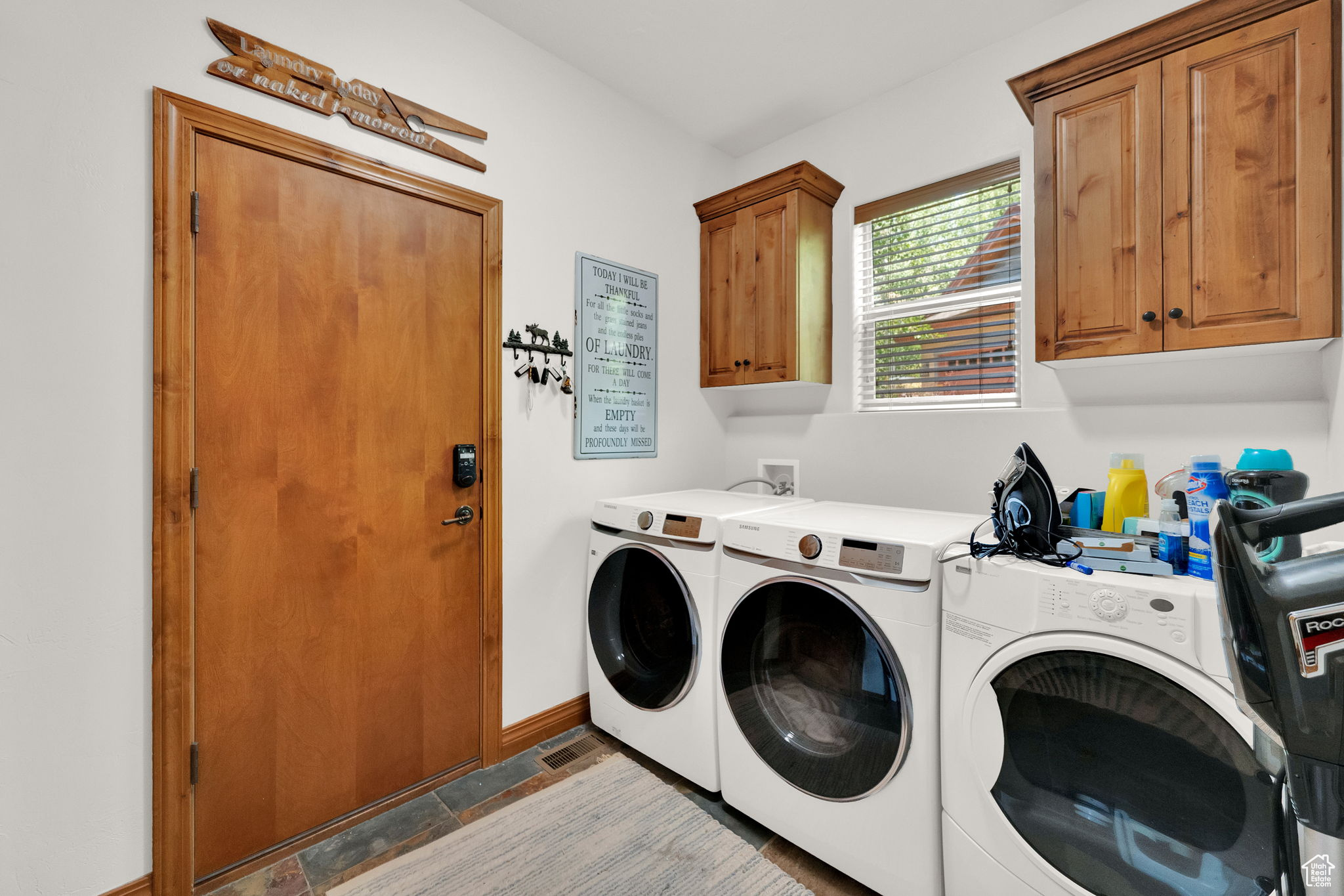 TURNBERRY WOODS - Residential