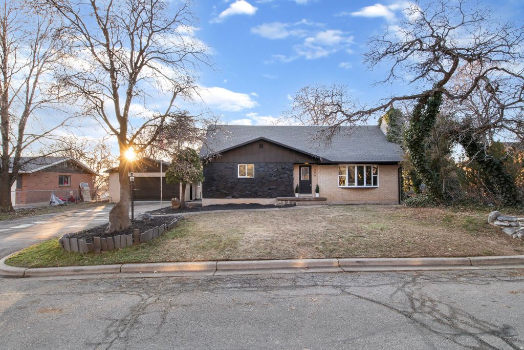 Photo of 399 S STIRLING DR E, Fruit Heights, UT 84037 (MLS # 2135780)