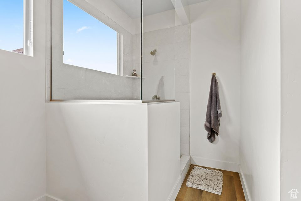 ROSEWOOD EST 5 - Residential