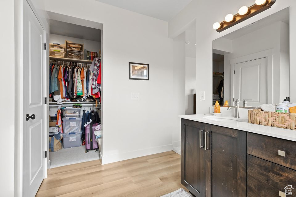 ROSEWOOD EST 5 - Residential