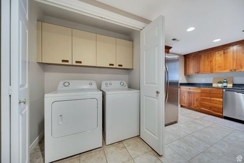 Tiny photo for 44 W 300 S #2306S, Salt Lake City, UT 84101 (MLS # 2055569)