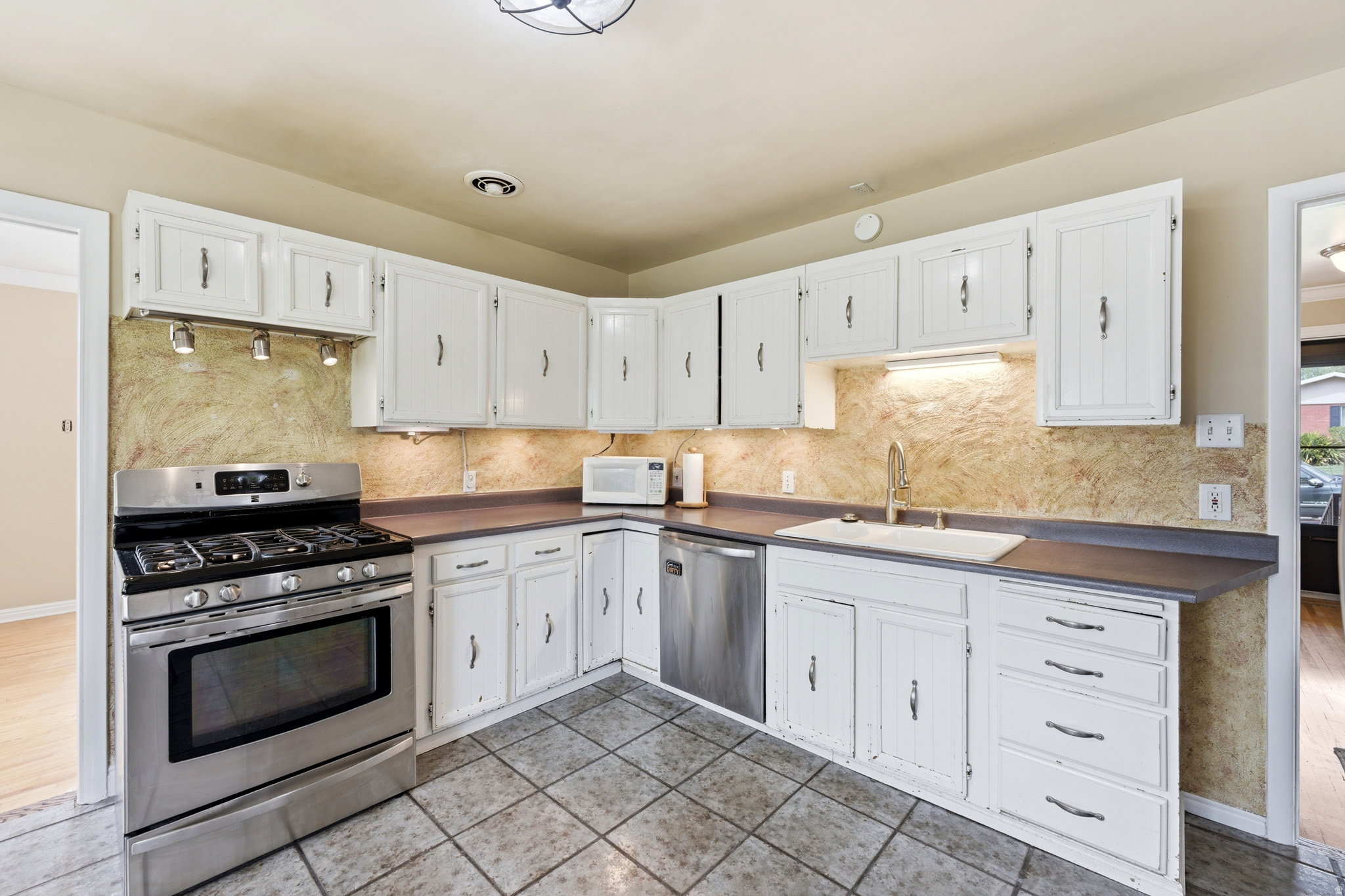 WOODSIDE HEIGHTS - Residential