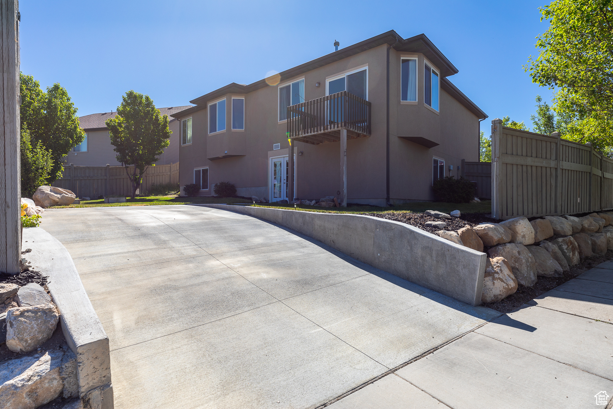 LONE TREE AT CIRCLE FIVE RANCH - Residential