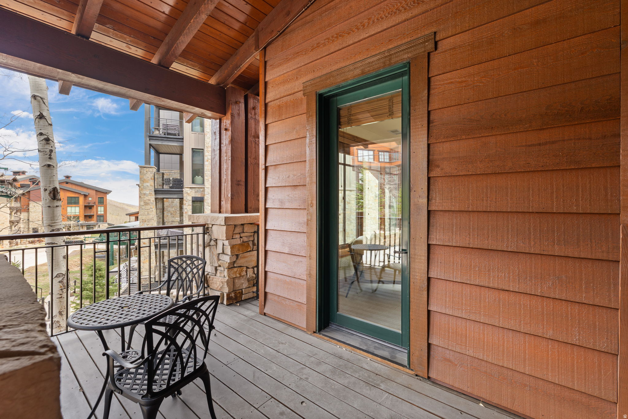 SHOOTING STAR LODGE CONDO - Residential