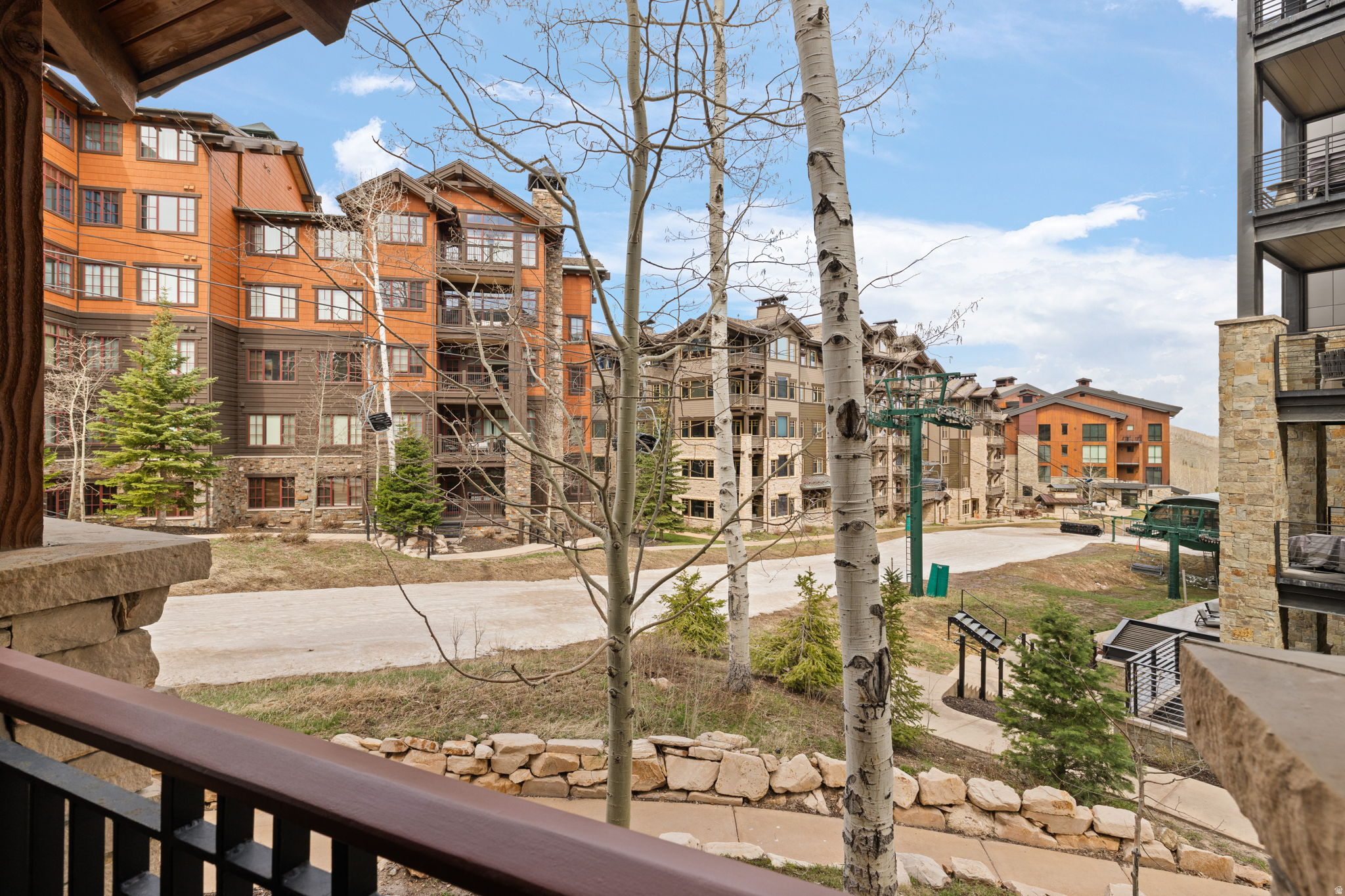 SHOOTING STAR LODGE CONDO - Residential