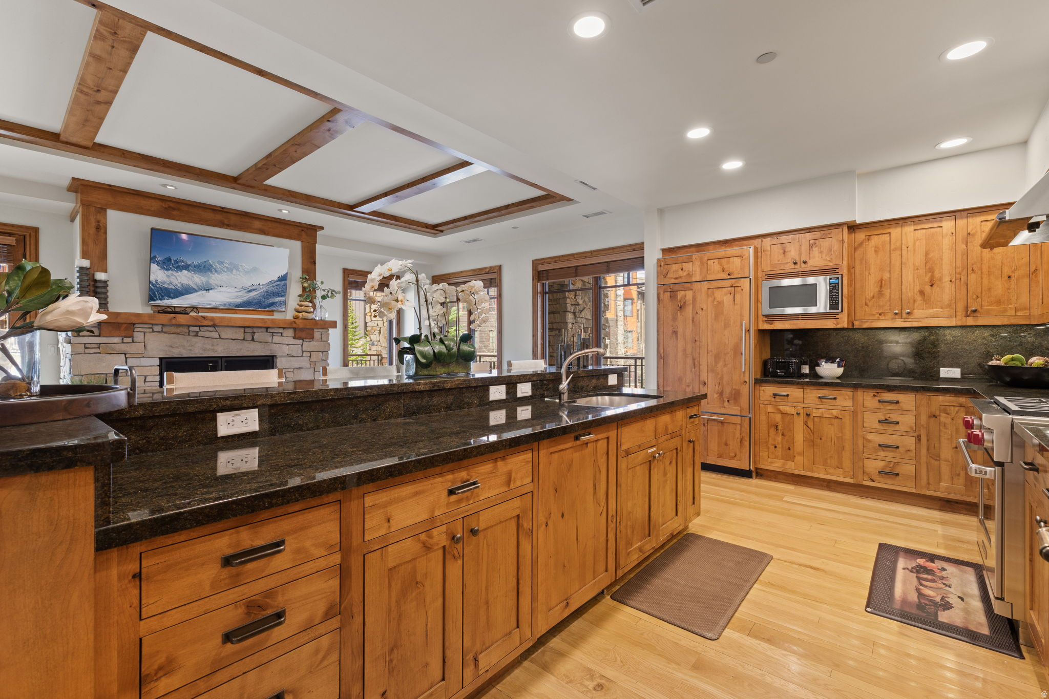 SHOOTING STAR LODGE CONDO - Residential