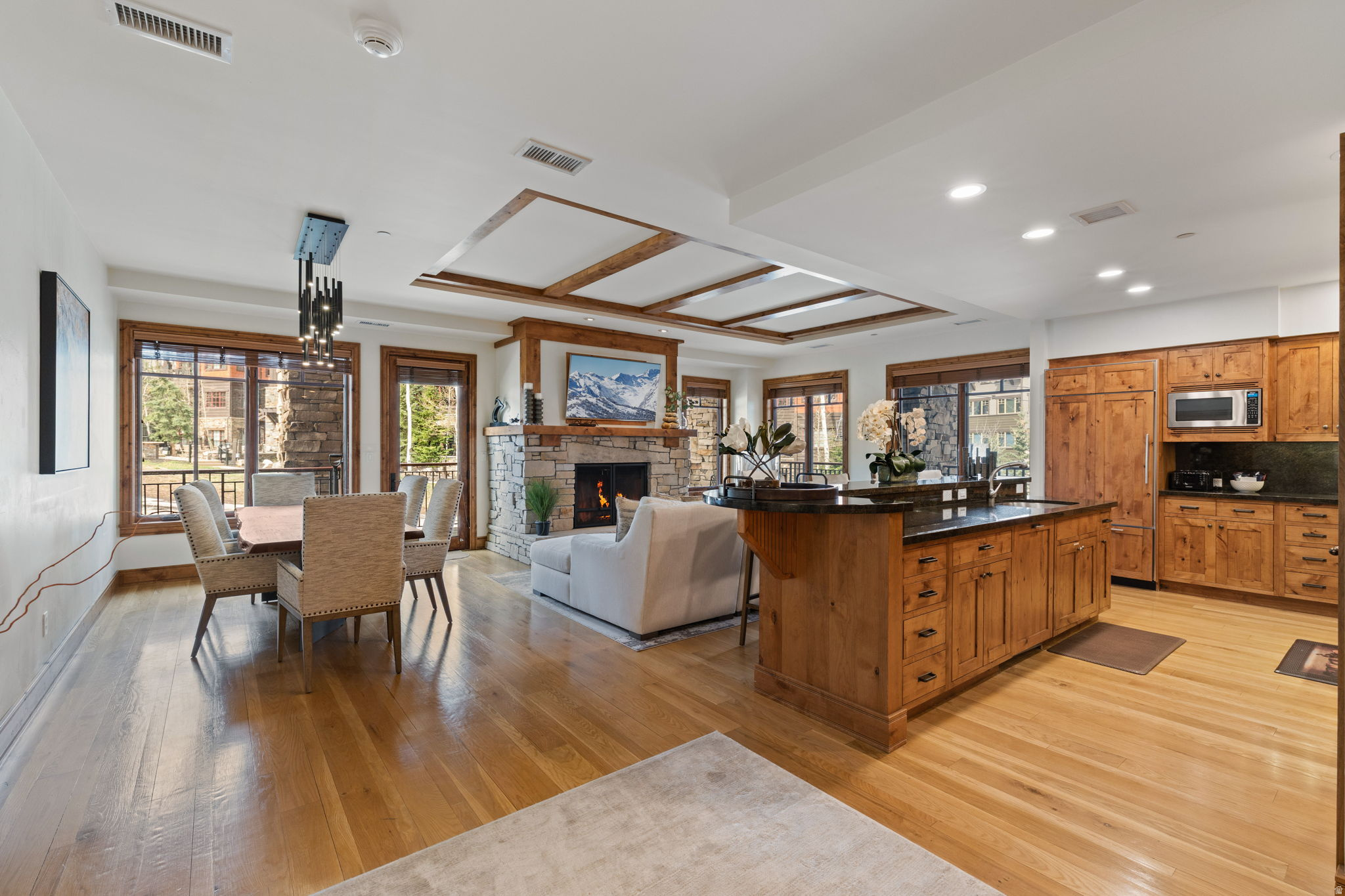 SHOOTING STAR LODGE CONDO - Residential