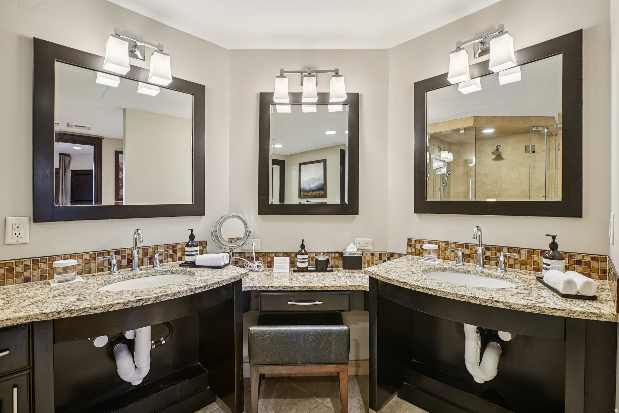 WALDORF ASTORIA - Residential