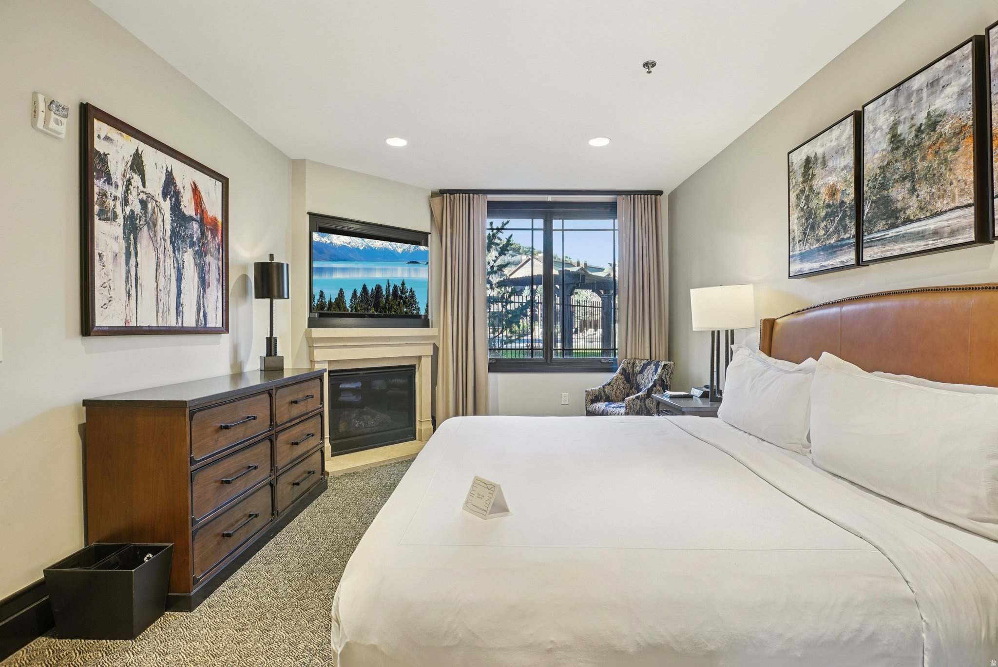 WALDORF ASTORIA - Residential