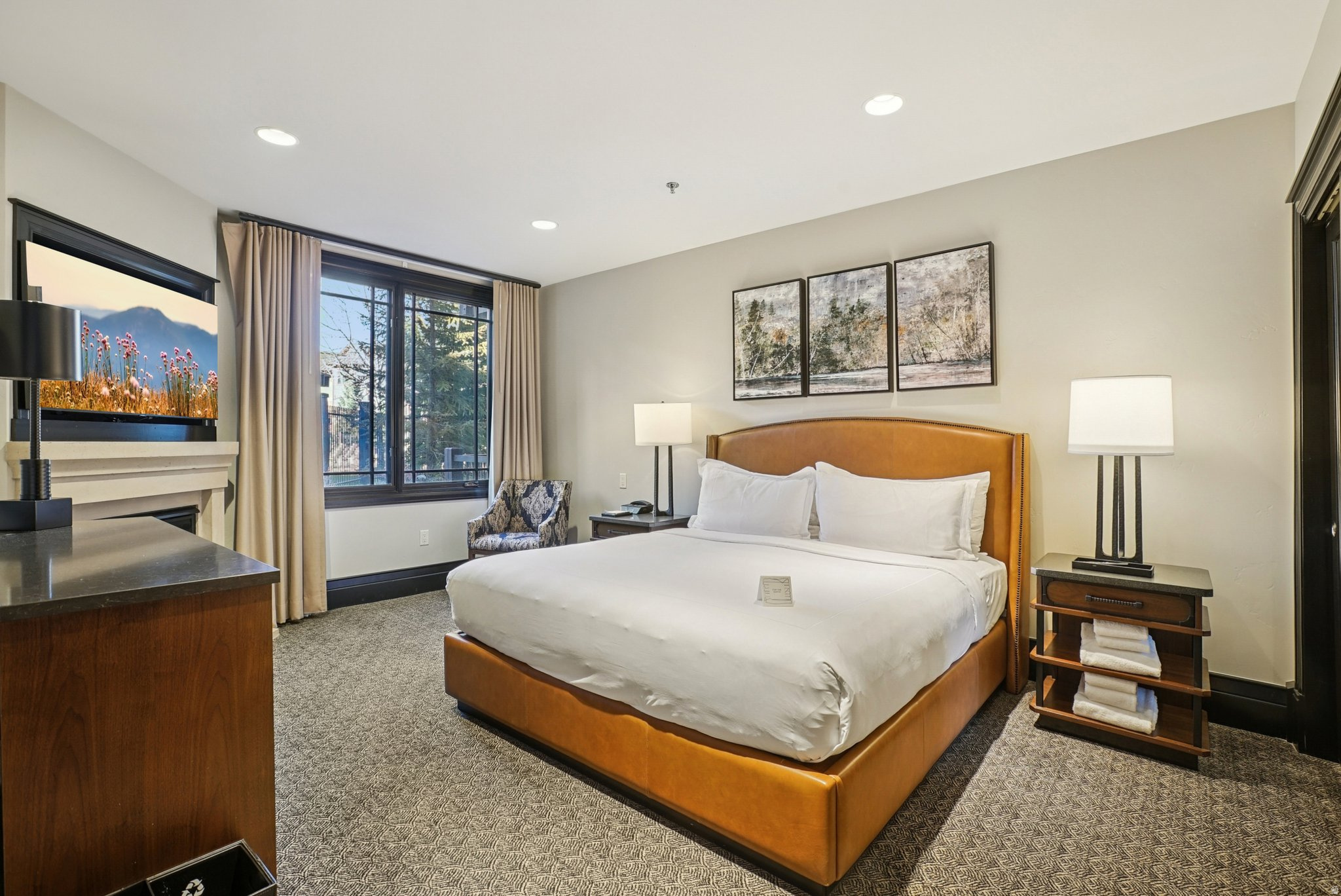 WALDORF ASTORIA - Residential