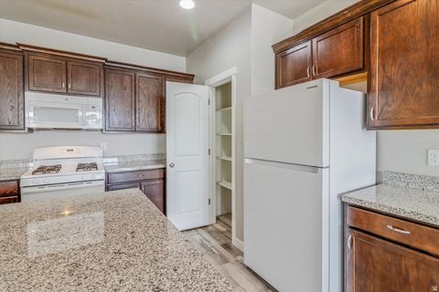 Tiny photo for 5653 W PELICAN RIDGE LN, West Valley City, UT 84118 (MLS # 2136460)