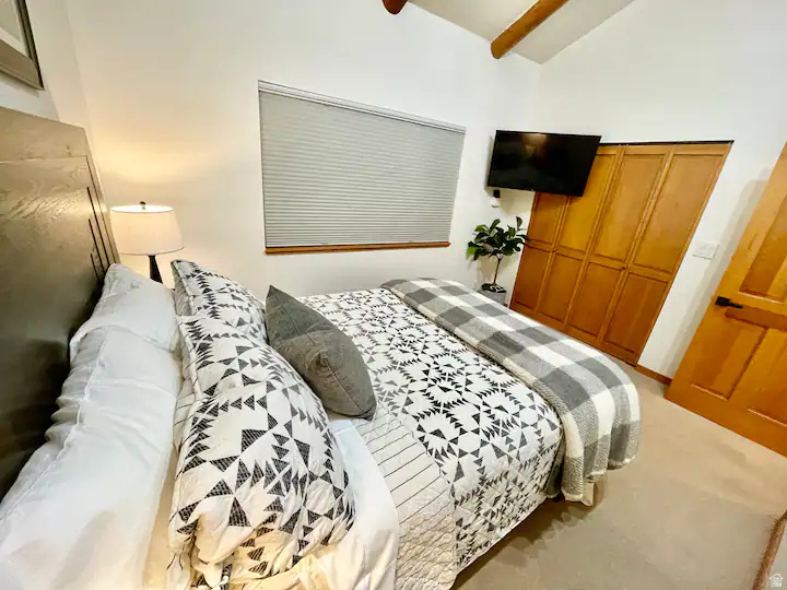 SNOWFLAKE - Residential