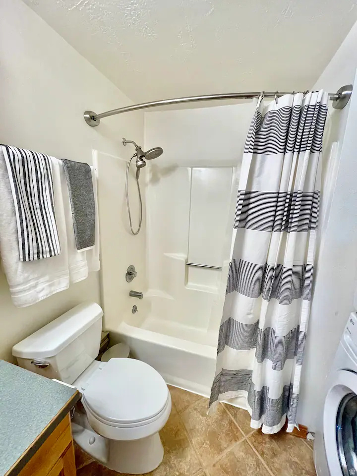 SNOWFLAKE - Residential