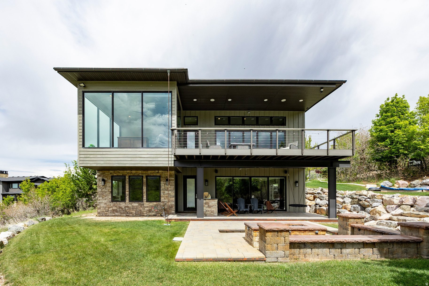 SUMMIT CREEK - Residential
