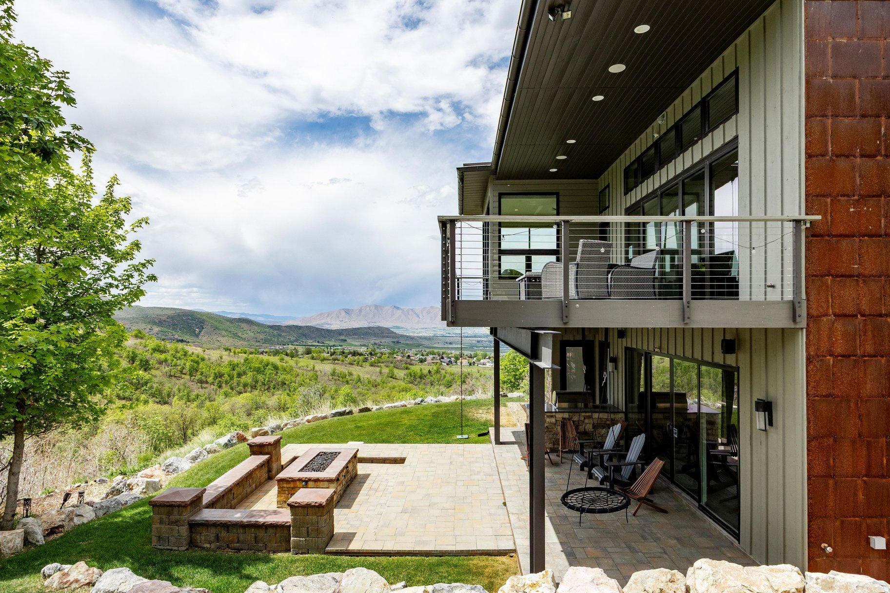 SUMMIT CREEK - Residential