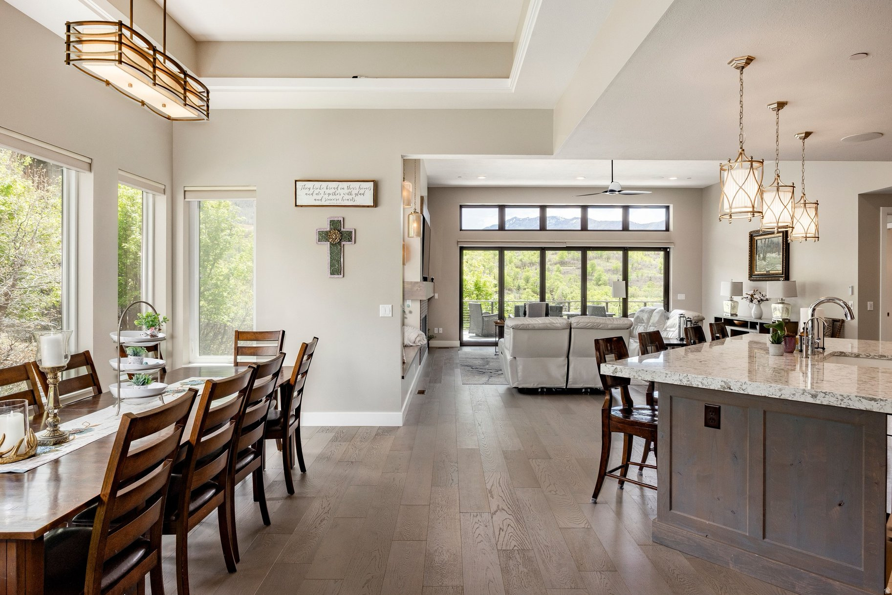 SUMMIT CREEK - Residential