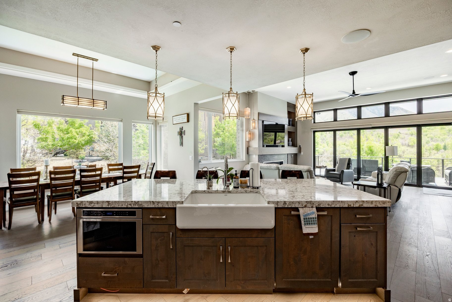 SUMMIT CREEK - Residential