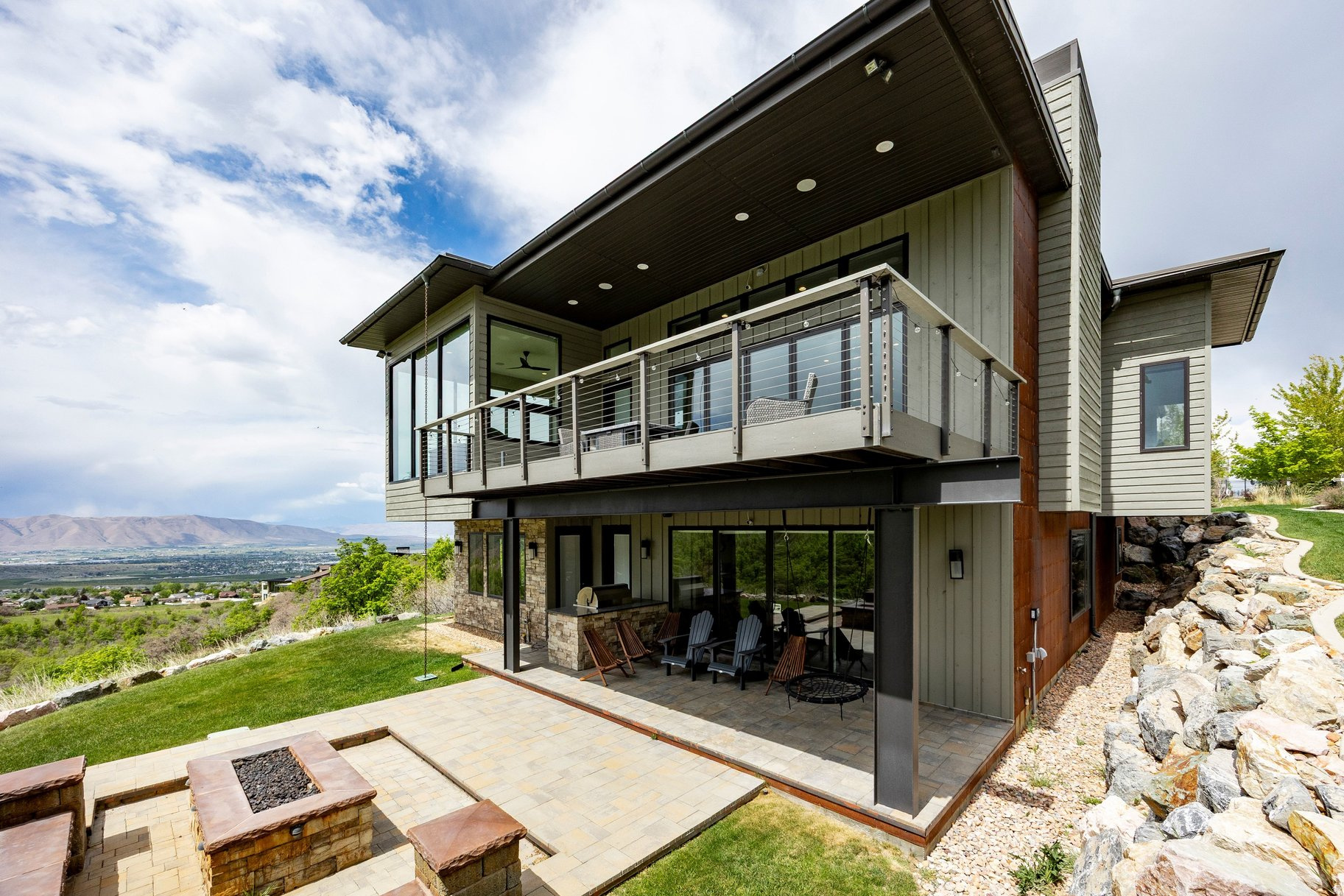 SUMMIT CREEK - Residential
