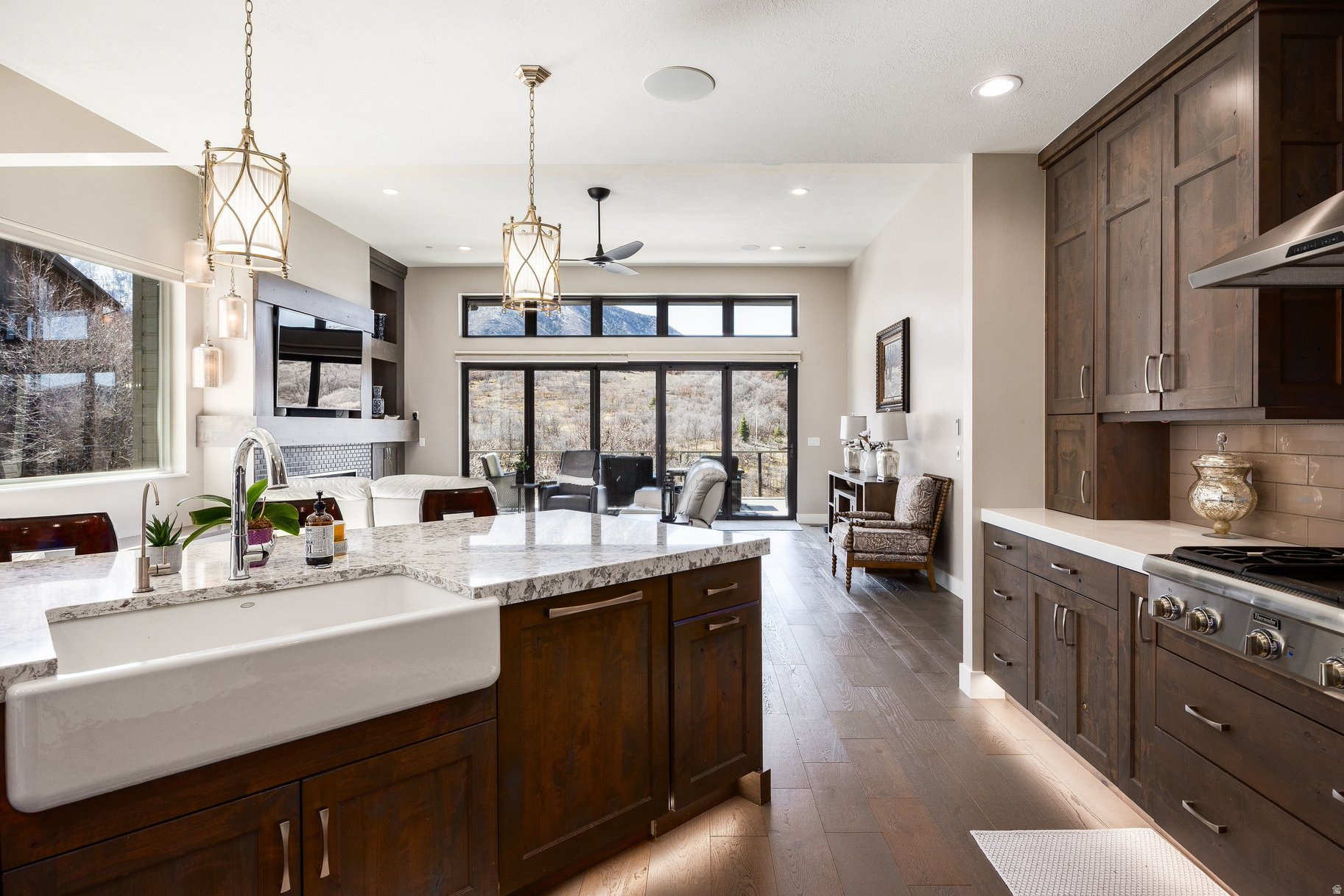 SUMMIT CREEK - Residential