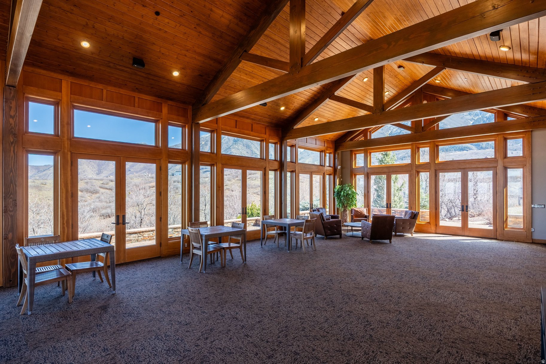 SUMMIT CREEK - Residential