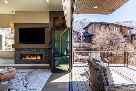 Tiny photo for 806 S SUMMIT CREEK DR, Woodland Hills, UT 84653 (MLS # 2143995)