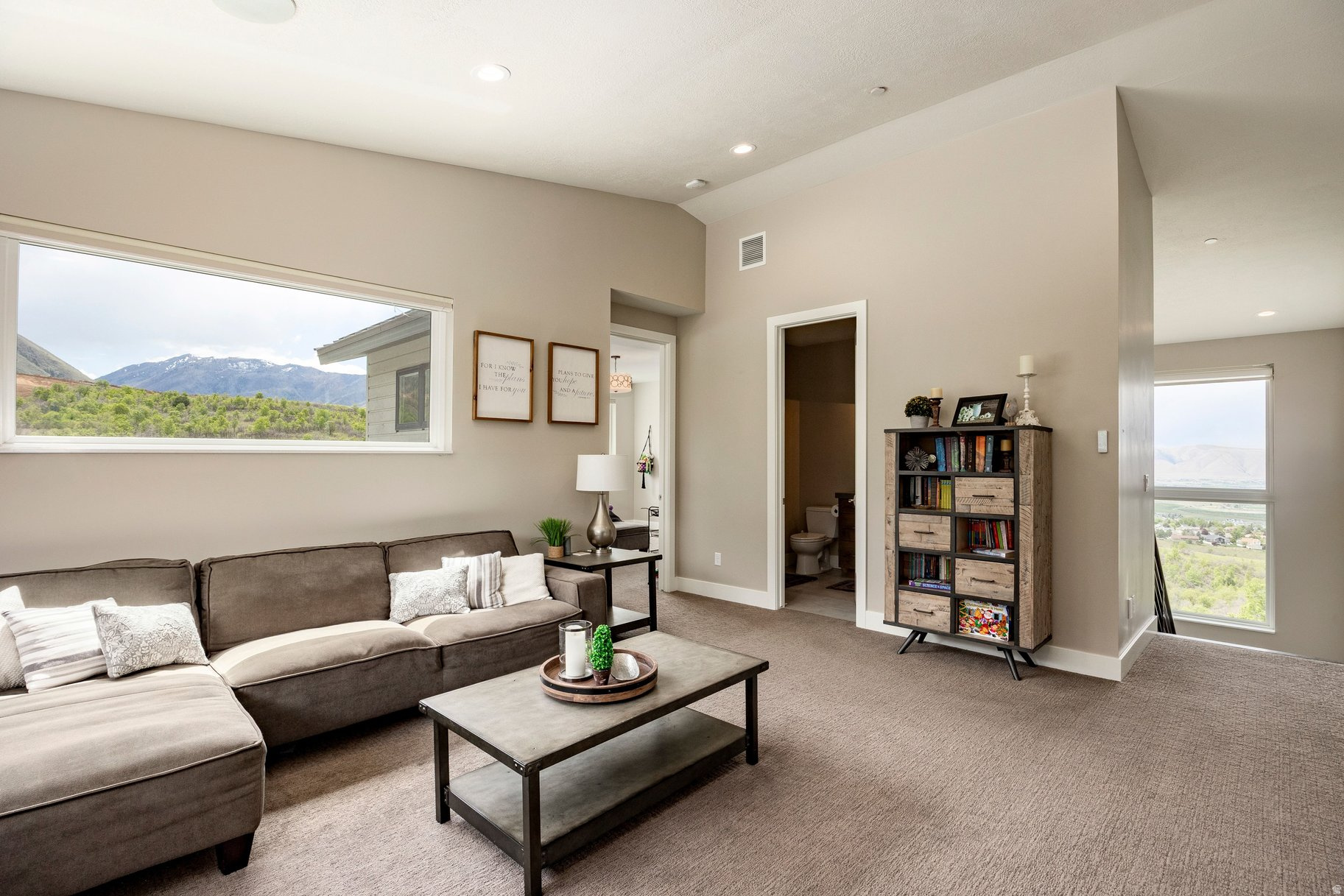 SUMMIT CREEK - Residential
