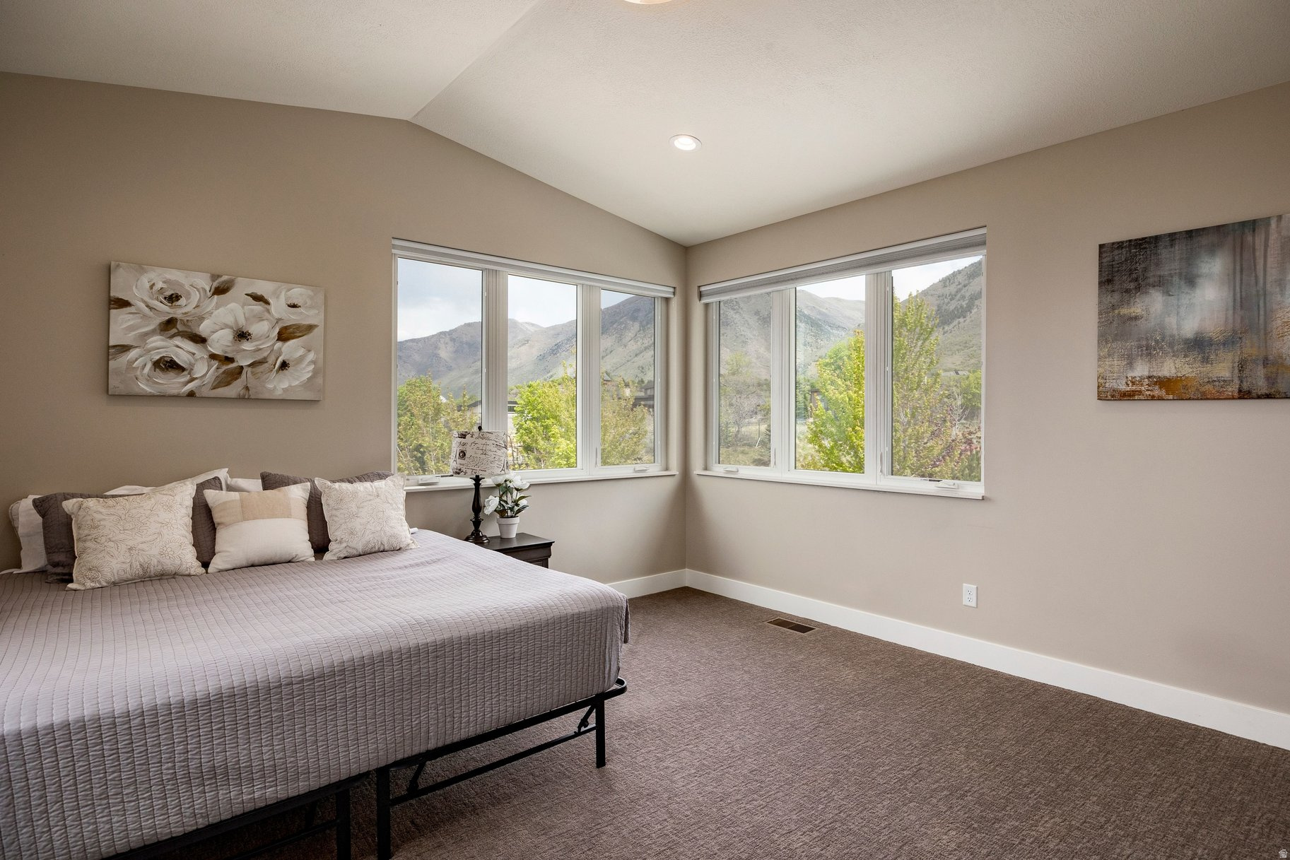 SUMMIT CREEK - Residential