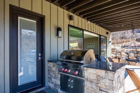 Tiny photo for 806 S SUMMIT CREEK DR, Woodland Hills, UT 84653 (MLS # 2143995)