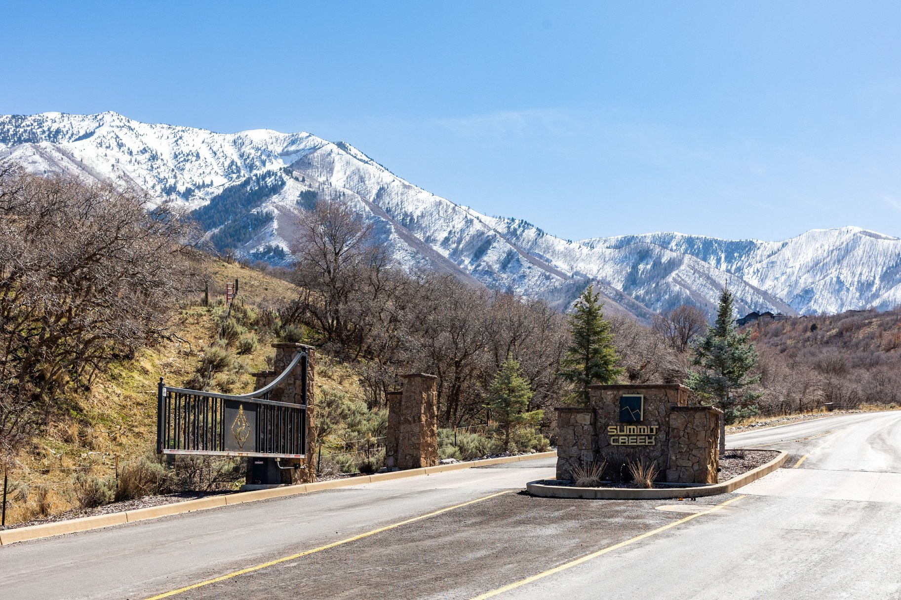 SUMMIT CREEK - Residential