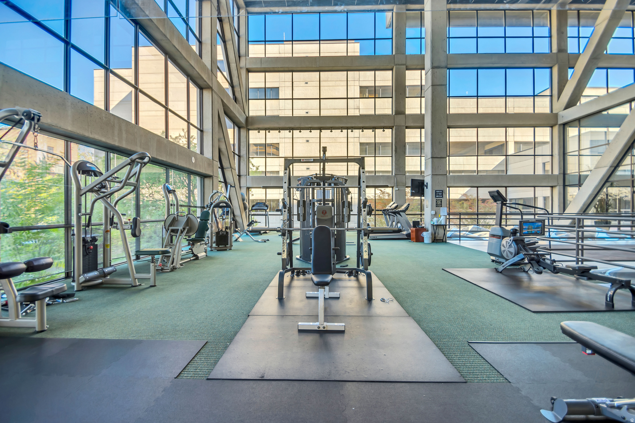 GOVERNORS PLAZA - Residential