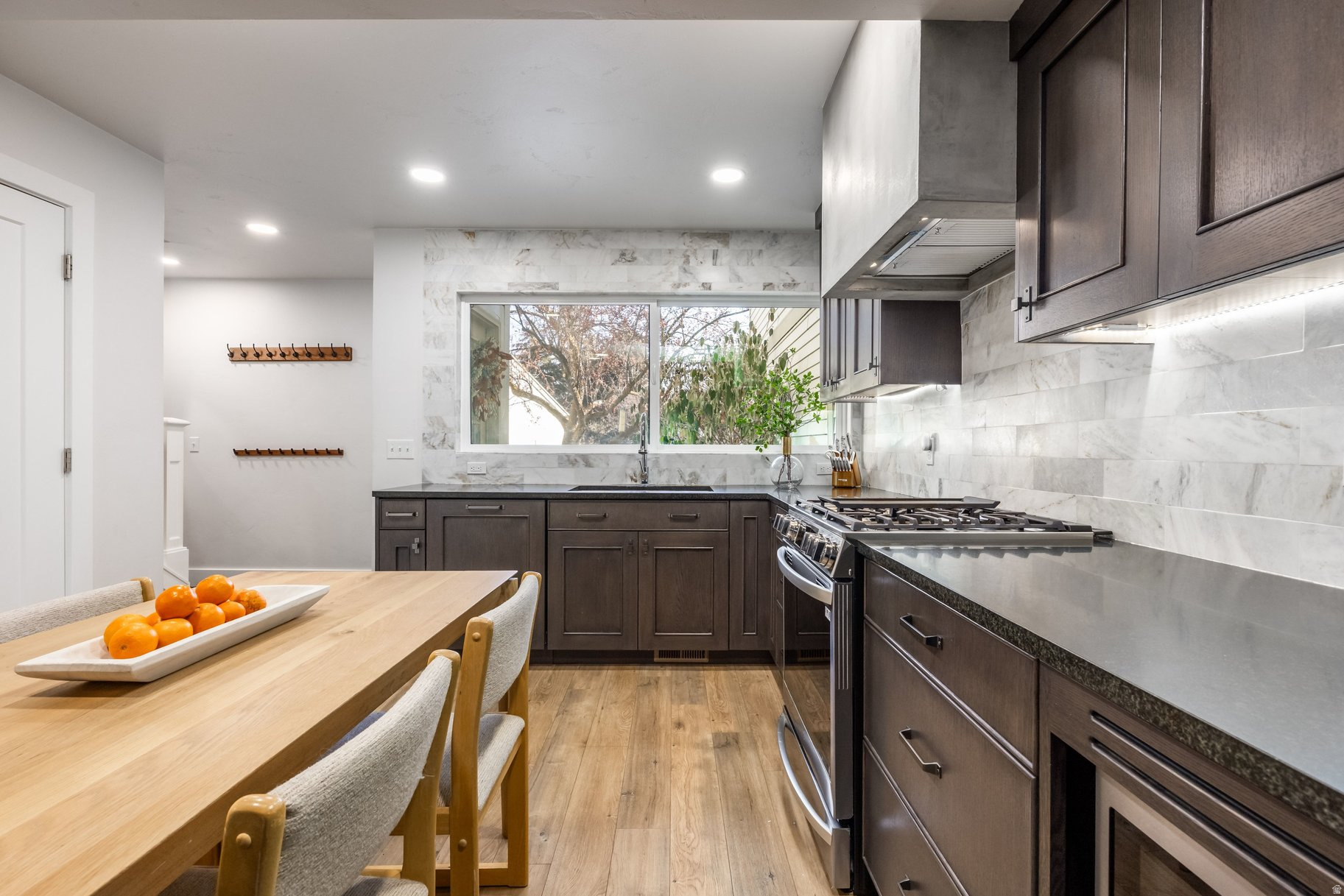 RACQUET CLUB VILLAGE SUB - Residential