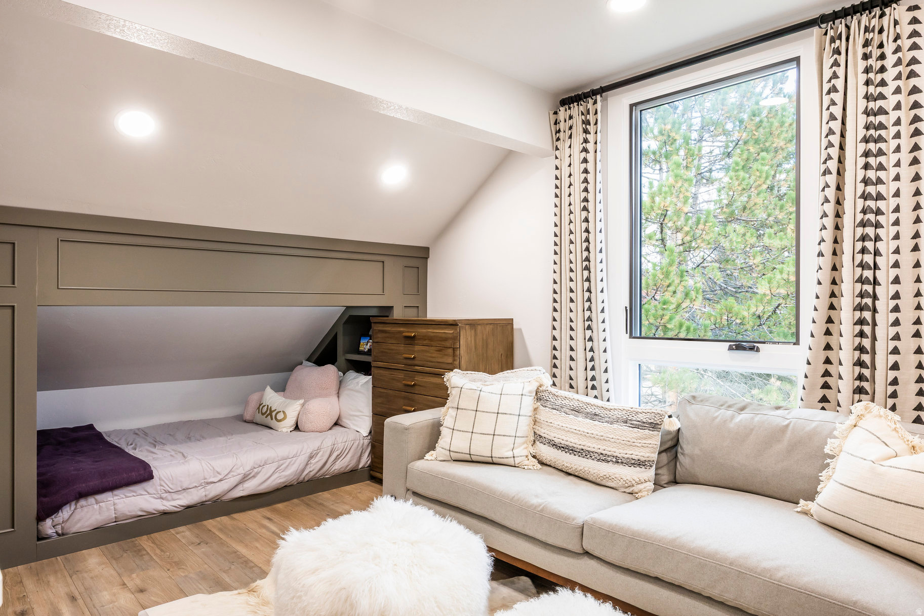 RACQUET CLUB VILLAGE SUB - Residential