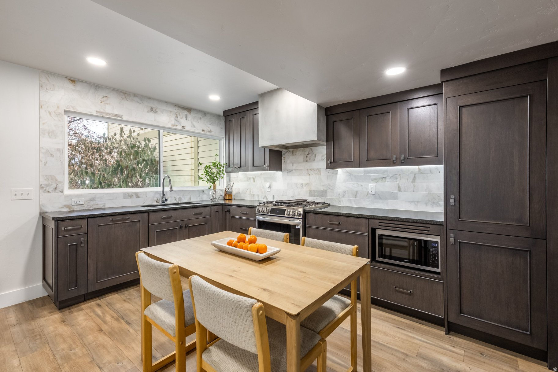 RACQUET CLUB VILLAGE SUB - Residential