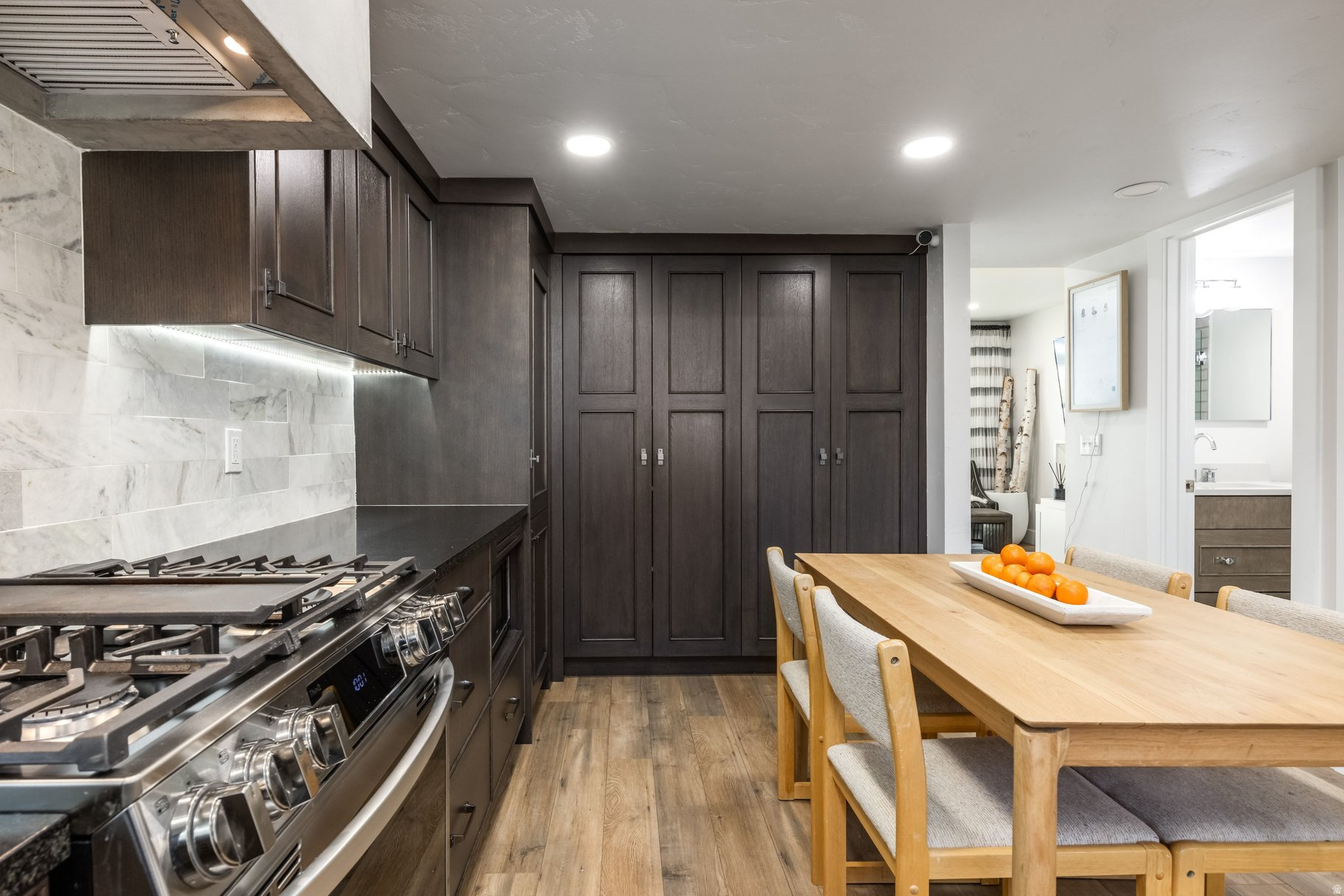 RACQUET CLUB VILLAGE SUB - Residential