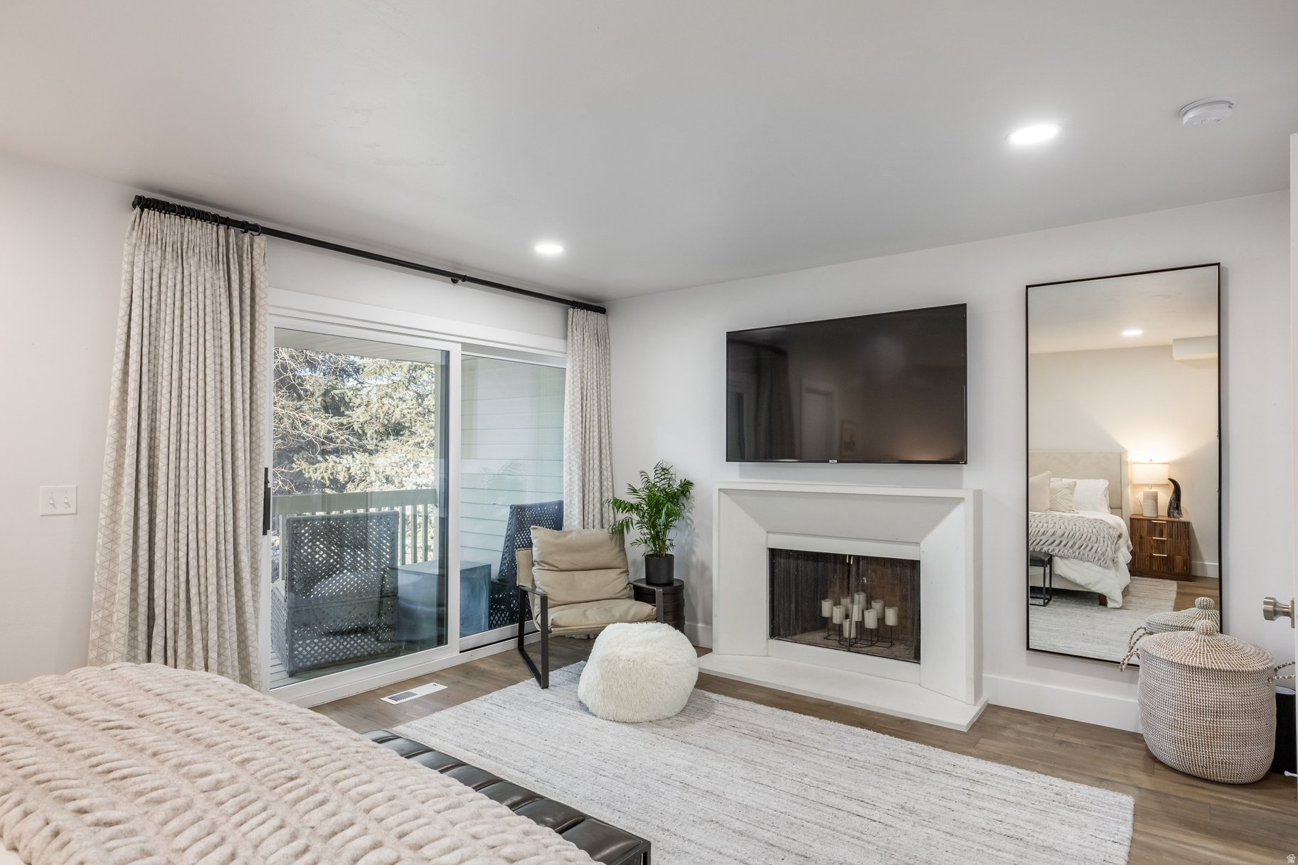 RACQUET CLUB VILLAGE SUB - Residential